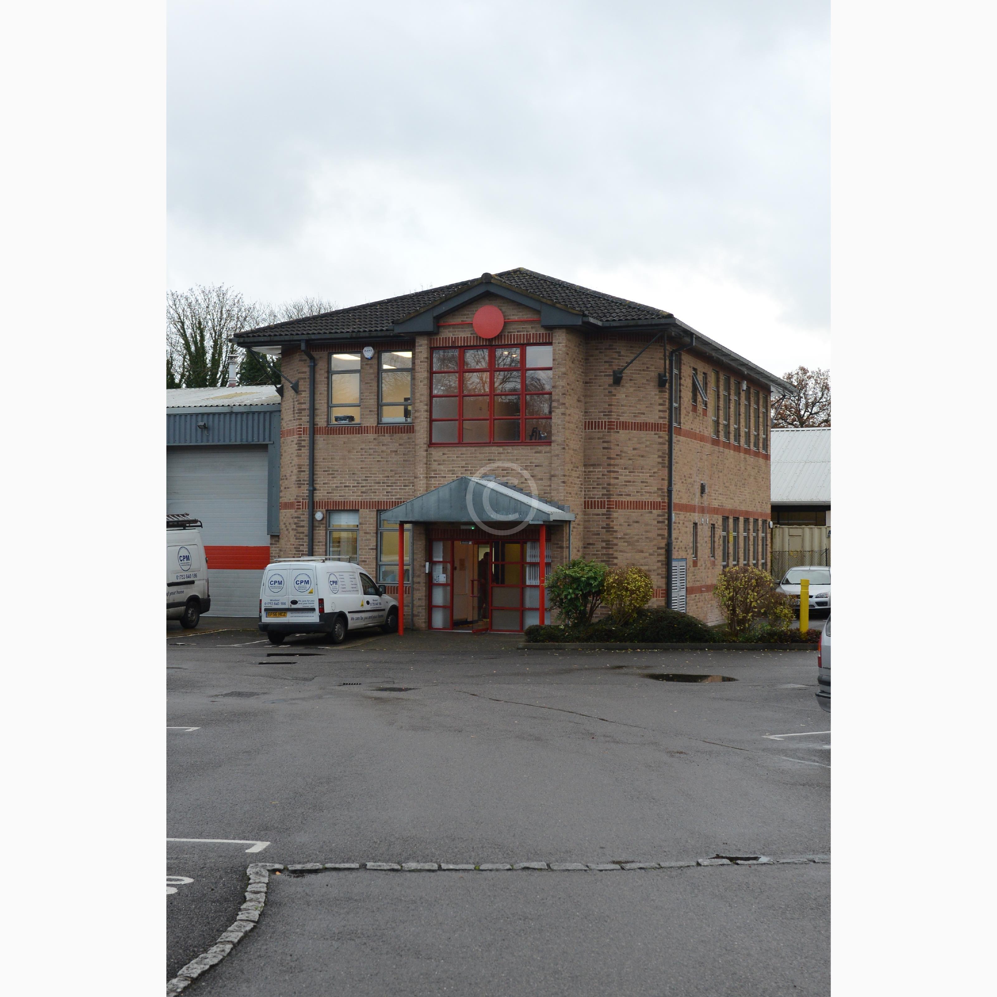 MAIDENHEAD 127095 Photo 2 of 4 Baylis Media Photos