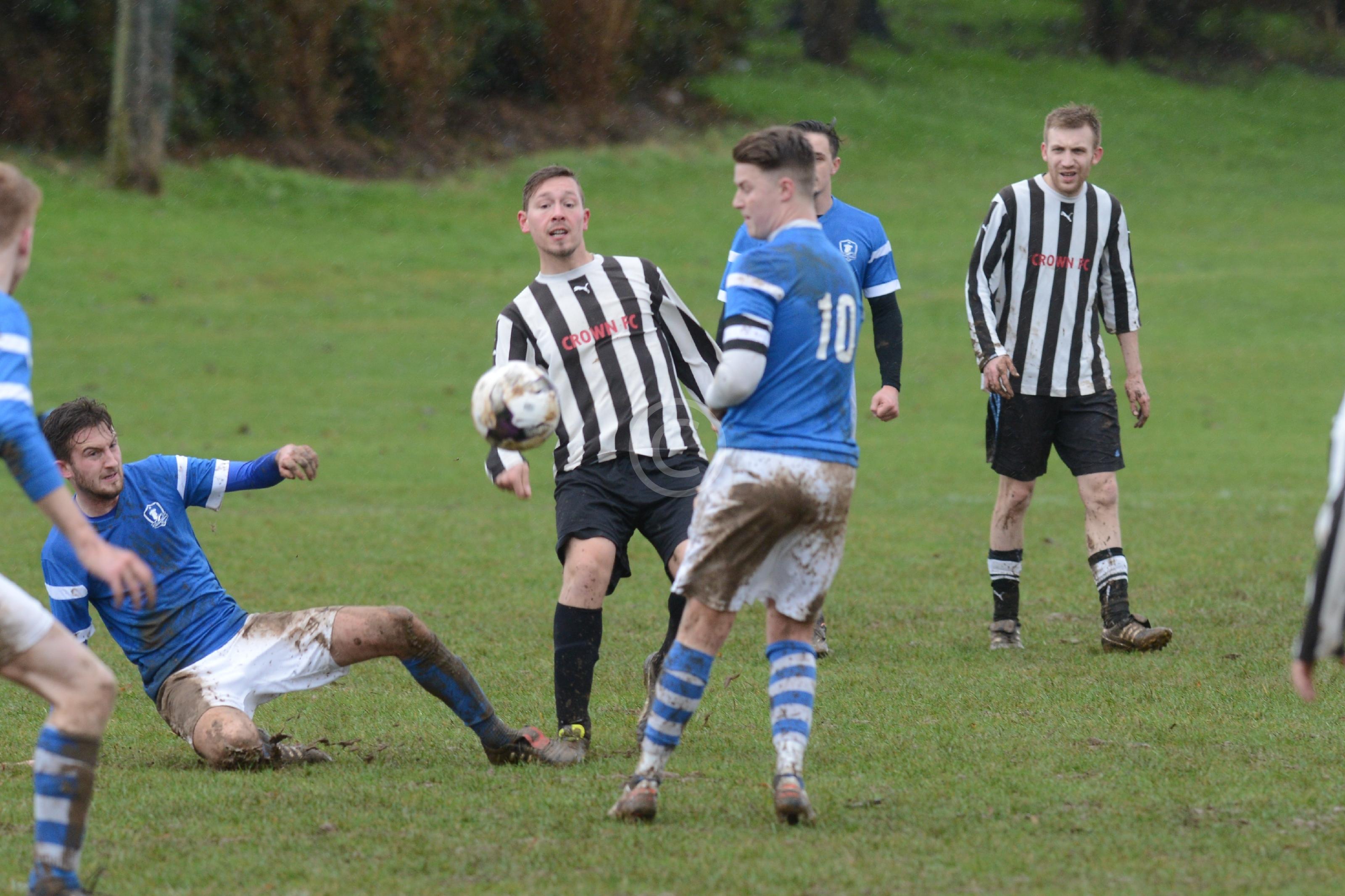 FOOTBALL 127407 Photo 1 of 32 Baylis Media Photos