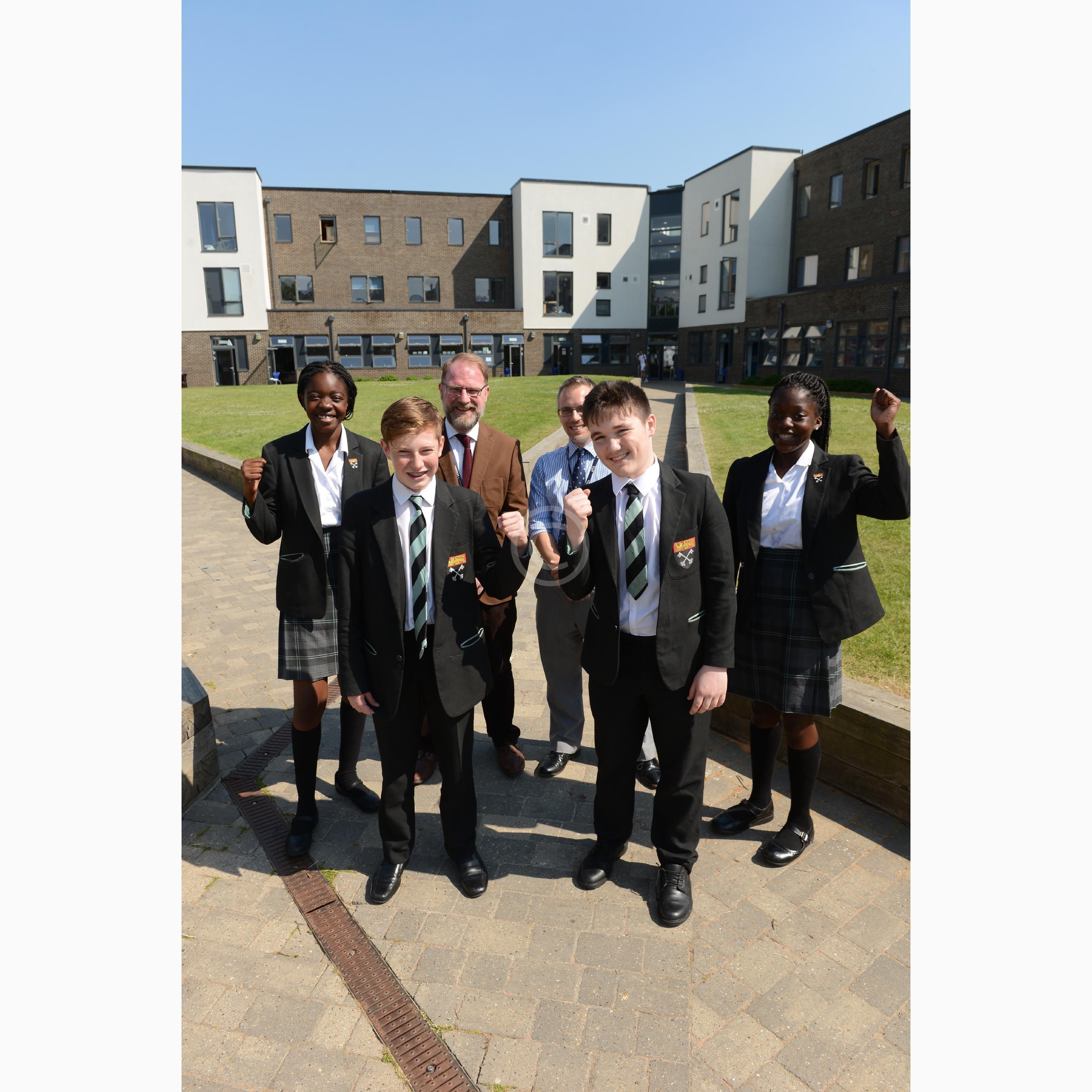 HOLYPORT 128281 Photo 1 of 10 Baylis Media Photos