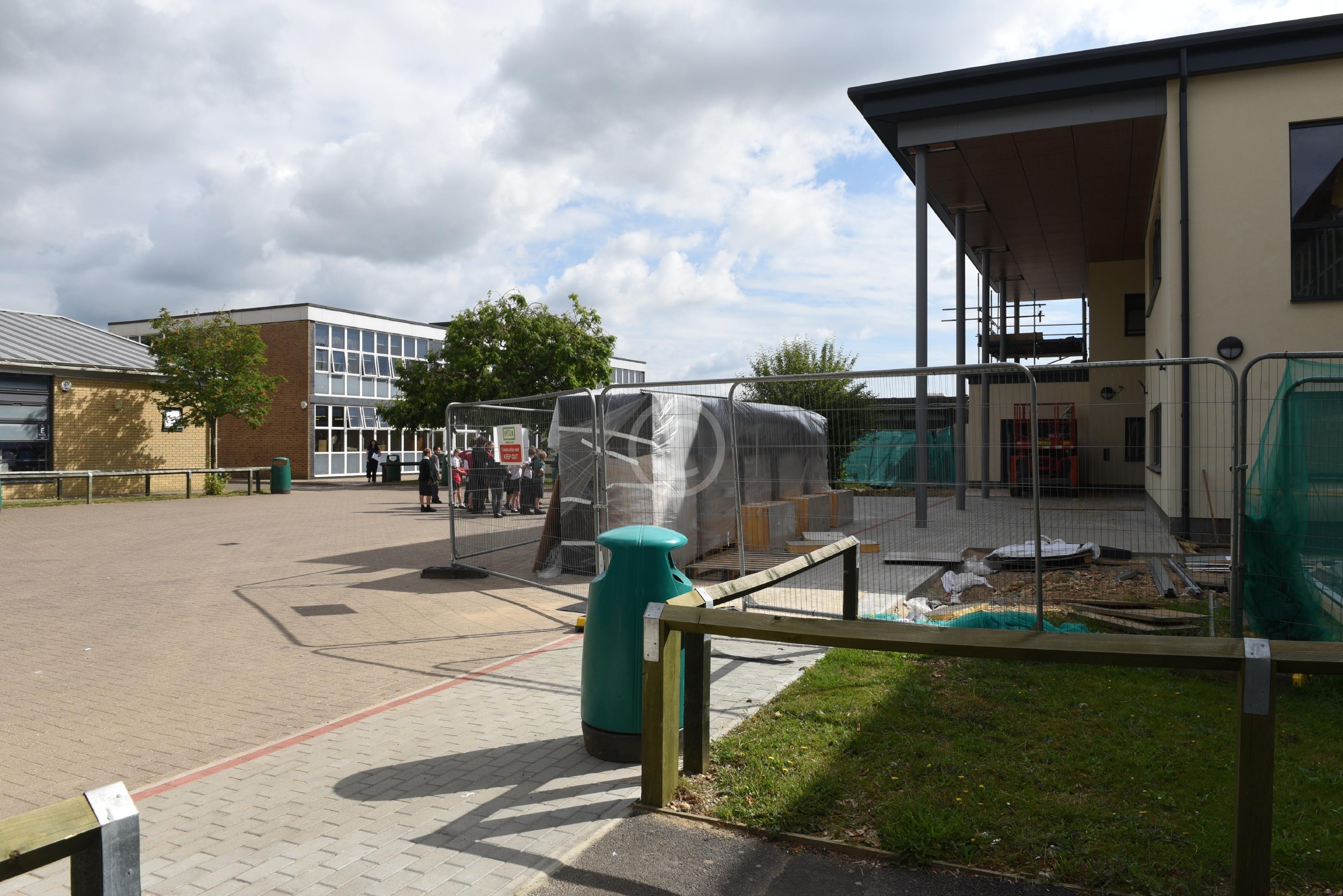 MARLOW 128348 Photo 1 of 11 Baylis Media Photos