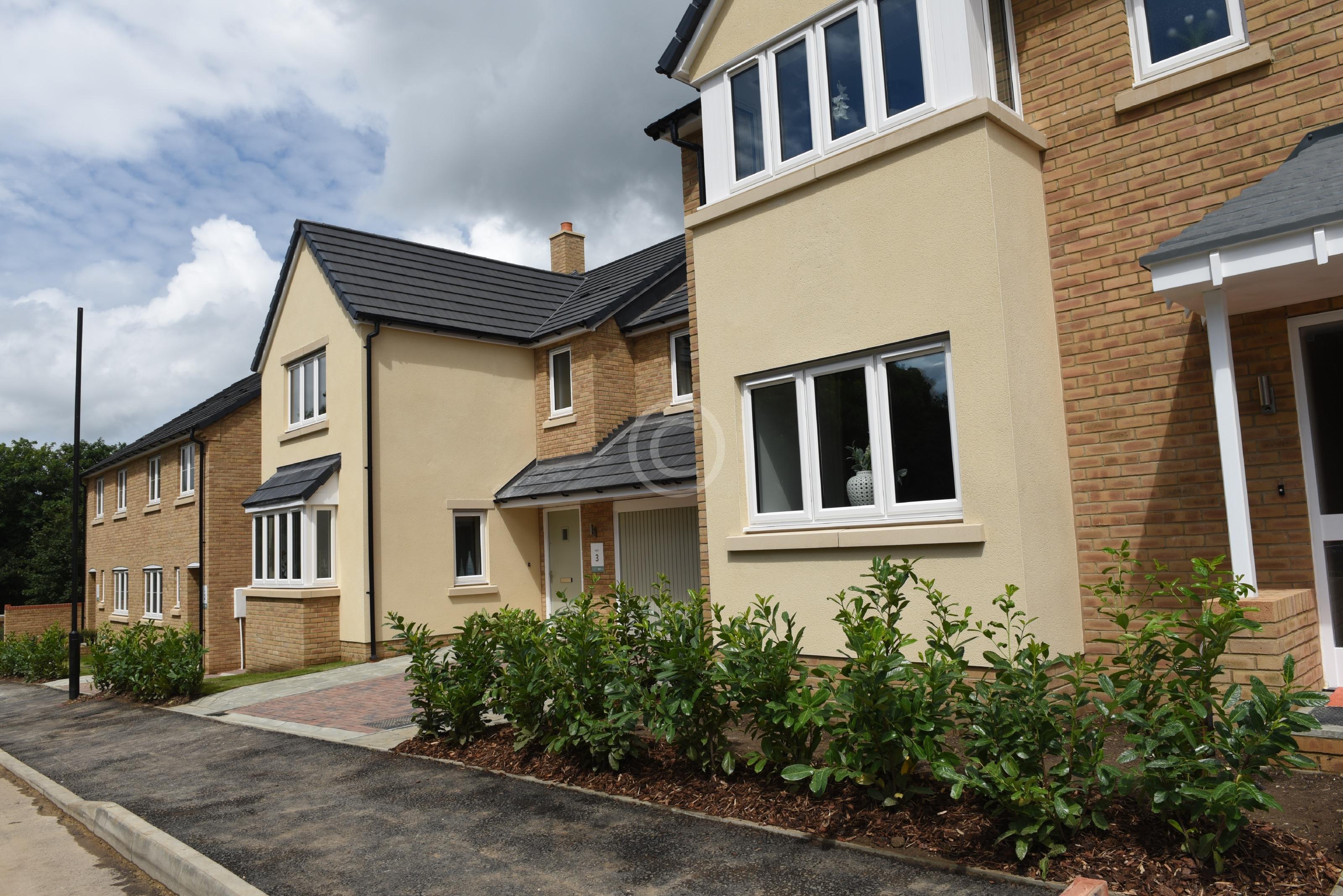 SLOUGH 128474 Photo 1 of 13 Baylis Media Photos