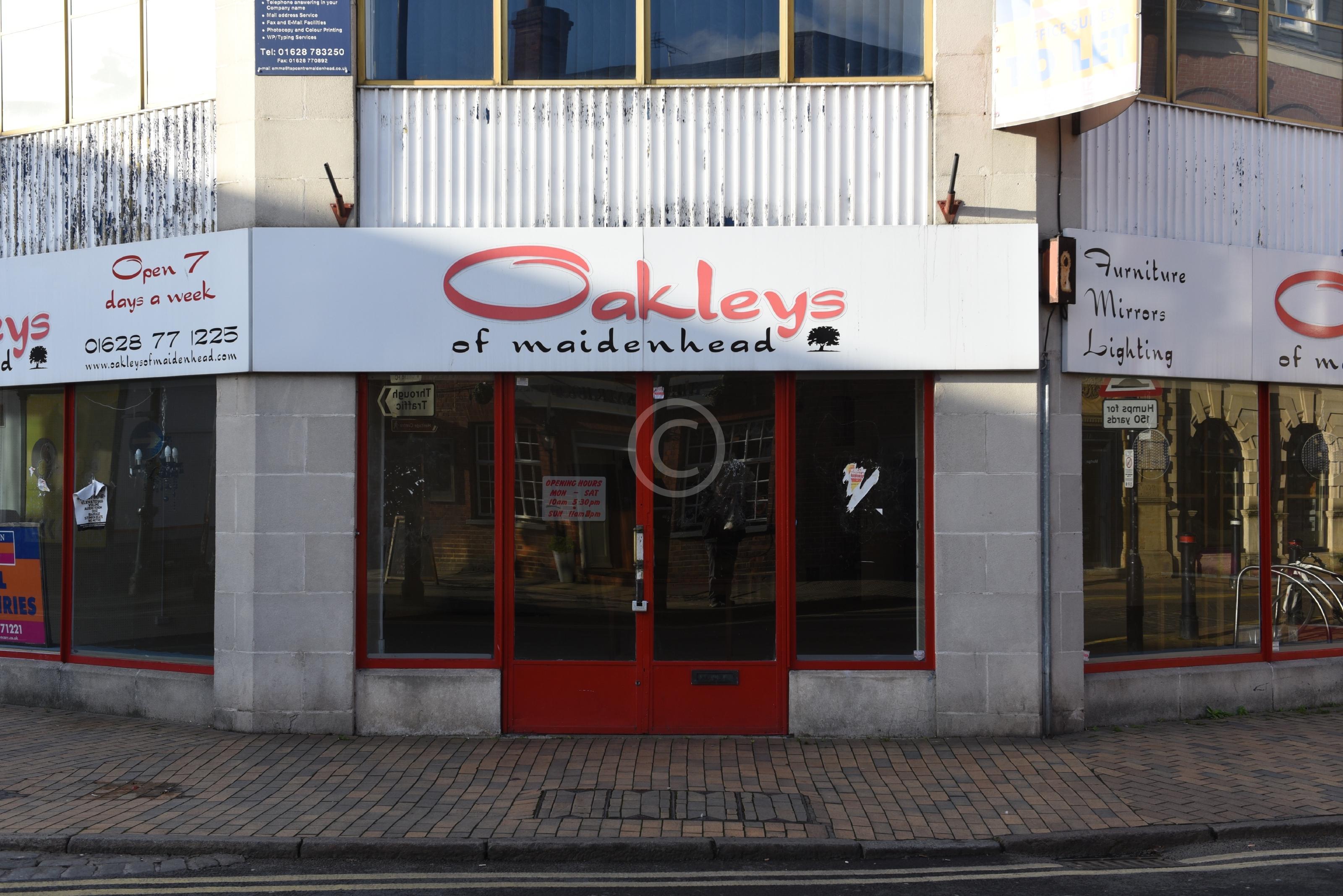 MAIDENHEAD 129289 Photo 1 of 5 Baylis Media Photos