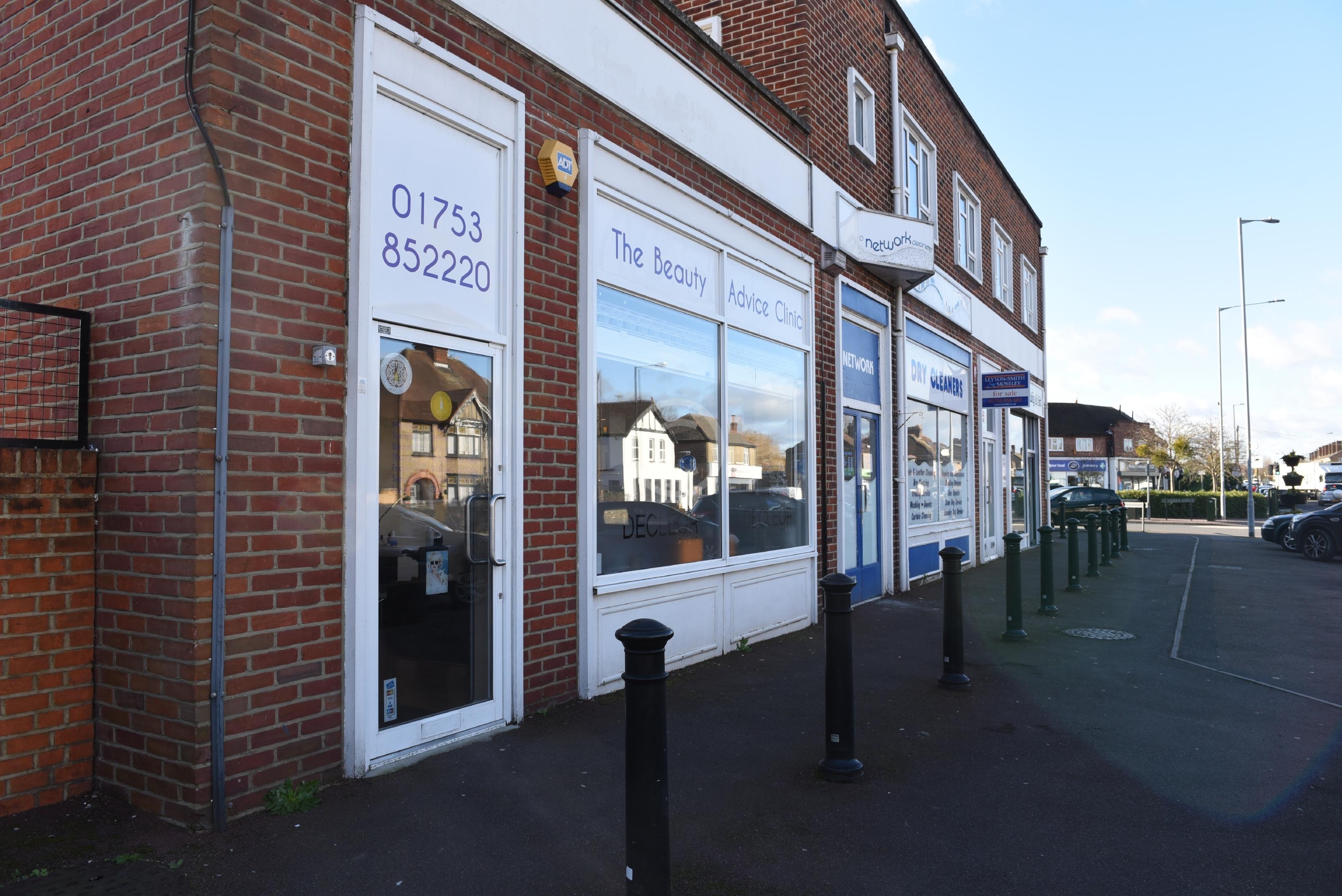 DEDWORTH 129297 Photo 1 of 5 Baylis Media Photos