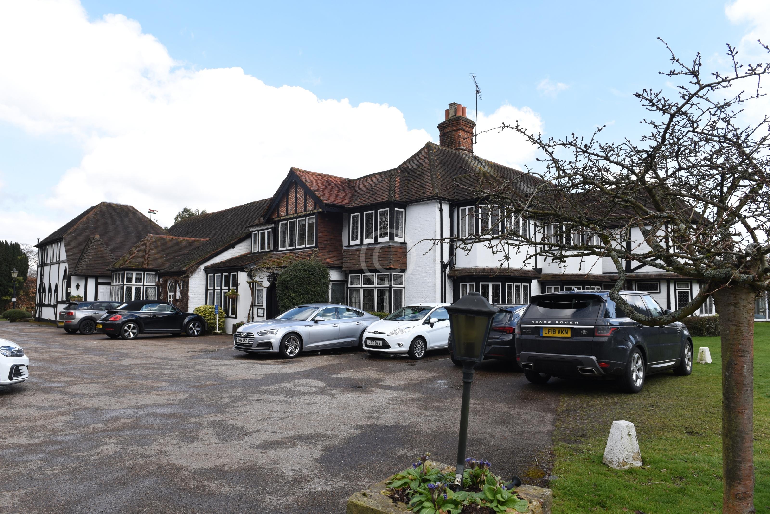 BUSINESS 129498 Photo 1 of 18 Baylis Media Photos