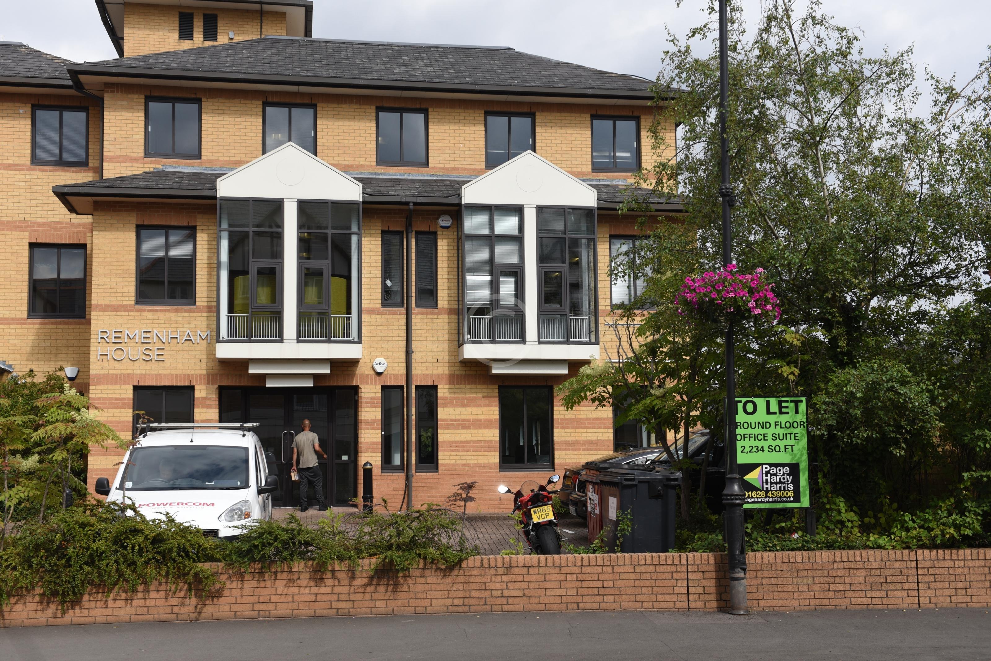 BOURNE END 130178 Photo 1 of 10 Baylis Media Photos