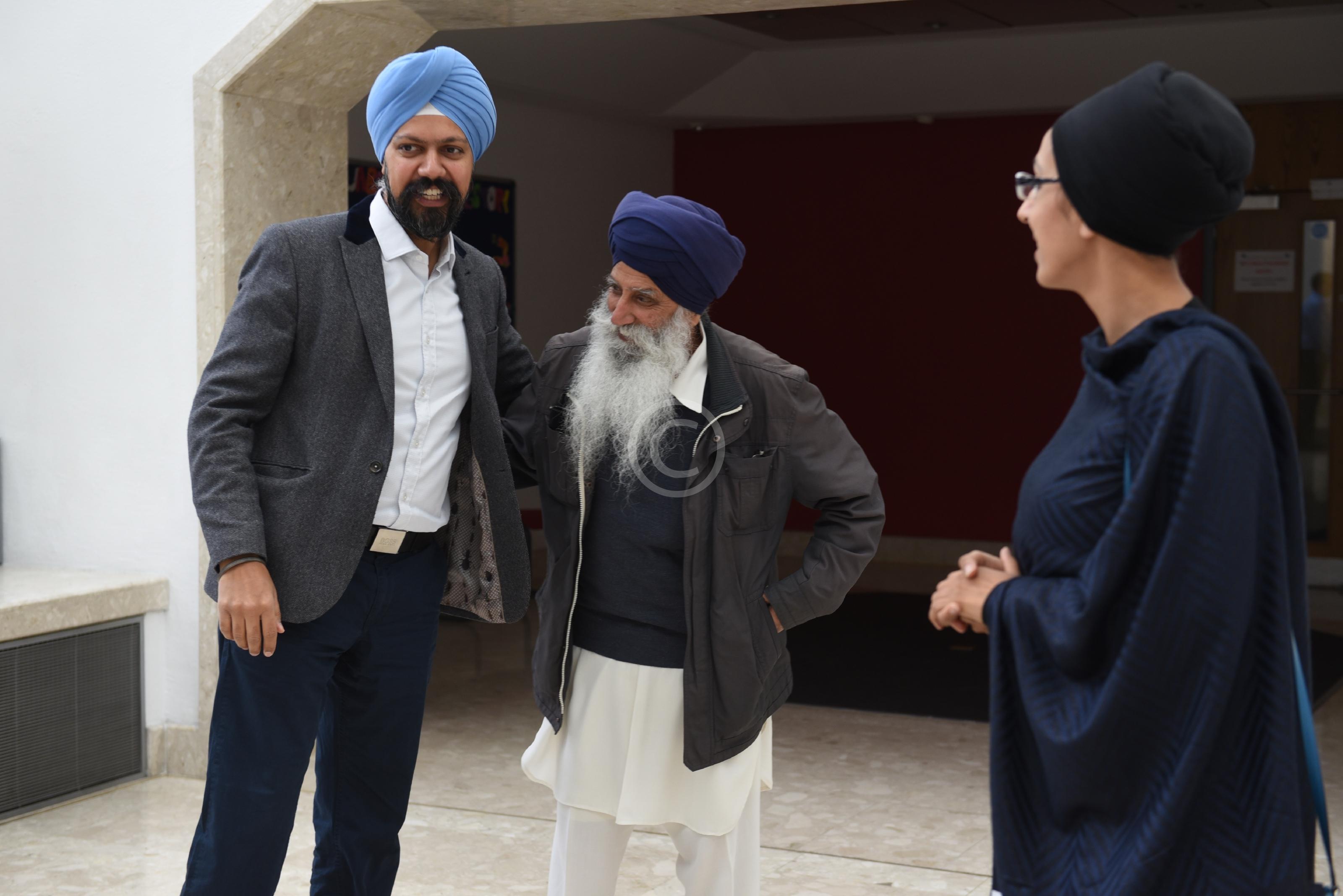 SLOUGH 130441 Photo 1 of 45 Baylis Media Photos