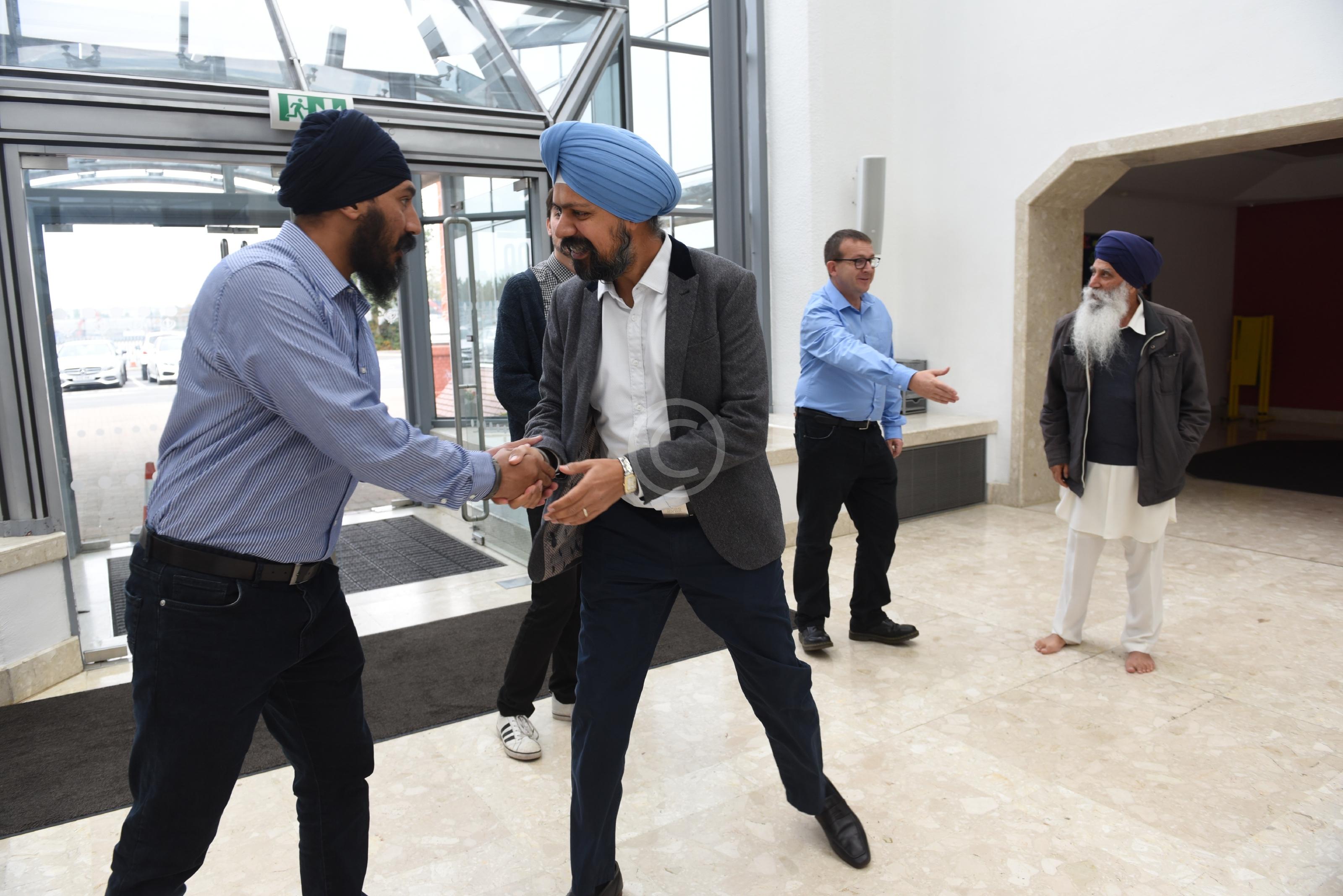 SLOUGH 130441 Photo 1 of 45 Baylis Media Photos