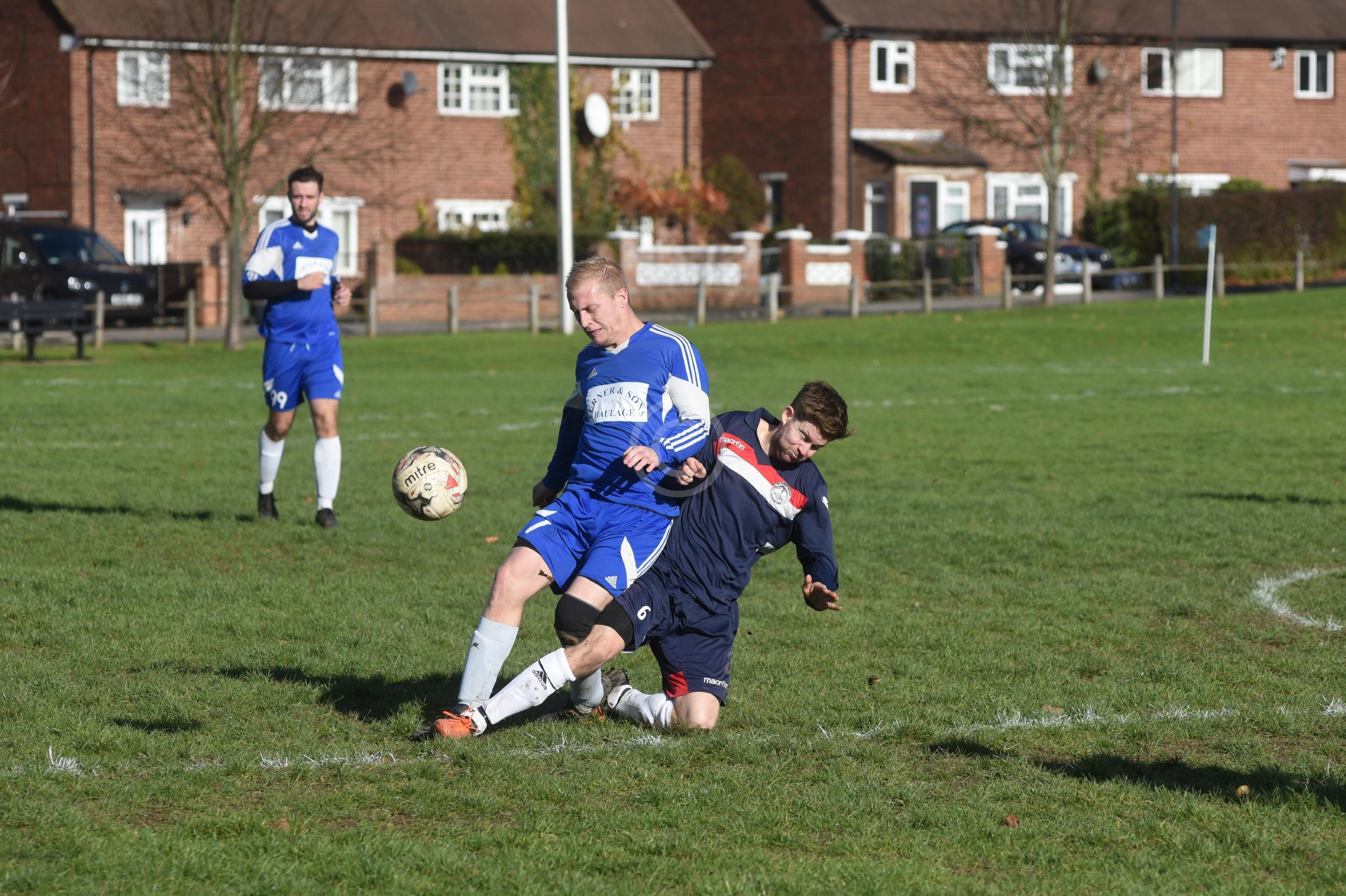 FOOTBALL 130596 Photo 1 of 14 Baylis Media Photos