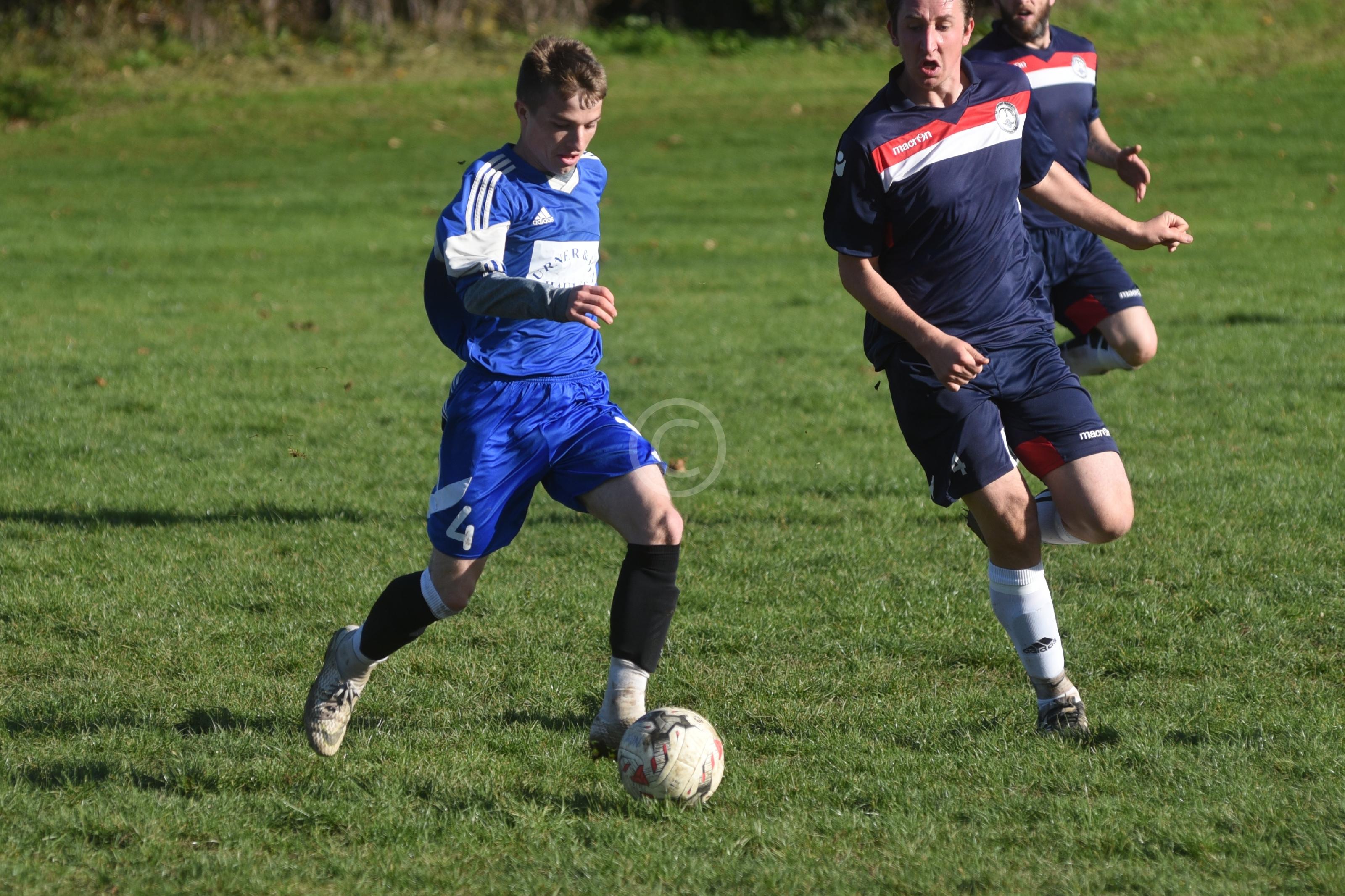 FOOTBALL 130596 Photo 1 of 14 Baylis Media Photos