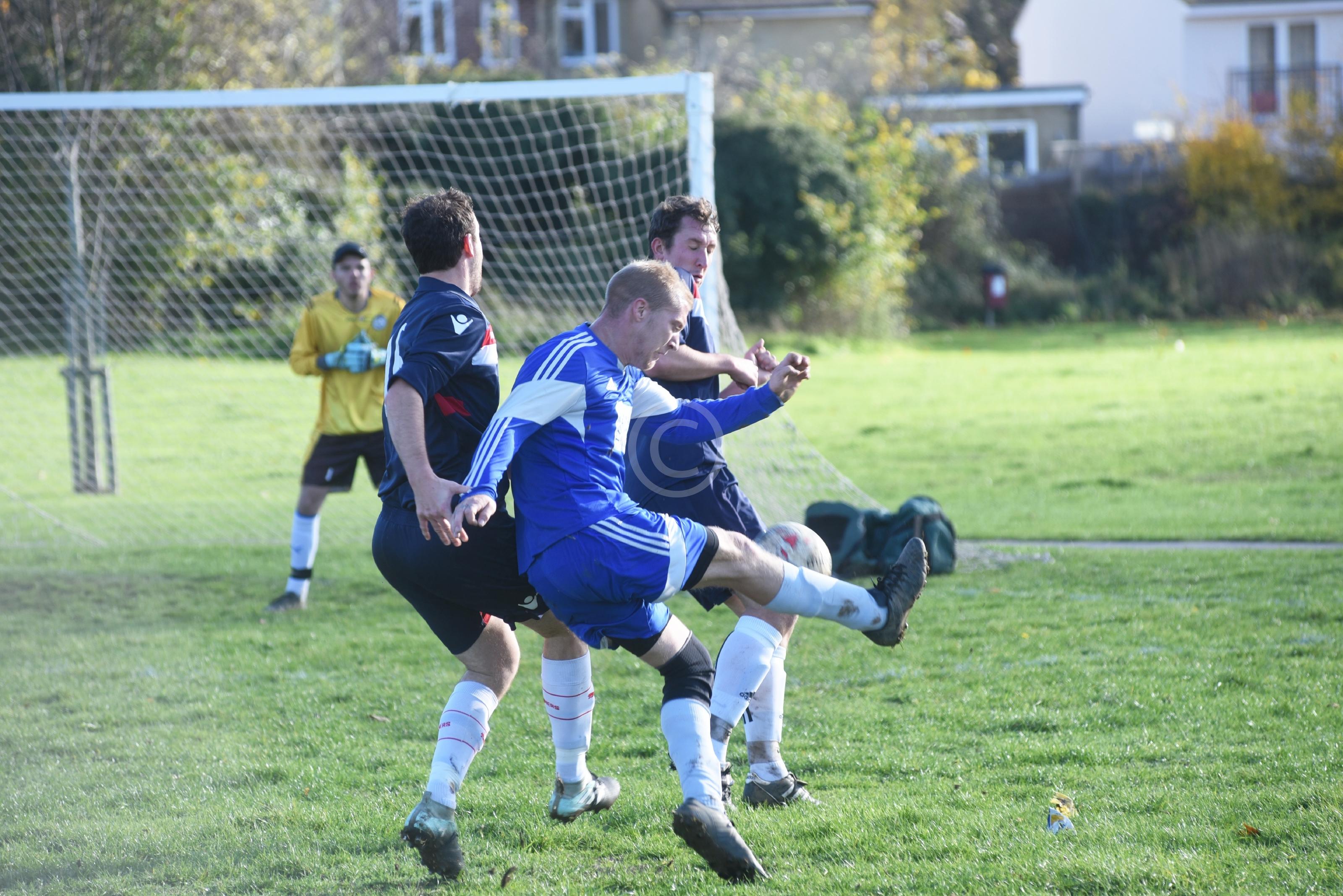 FOOTBALL 130596 Photo 1 of 14 Baylis Media Photos