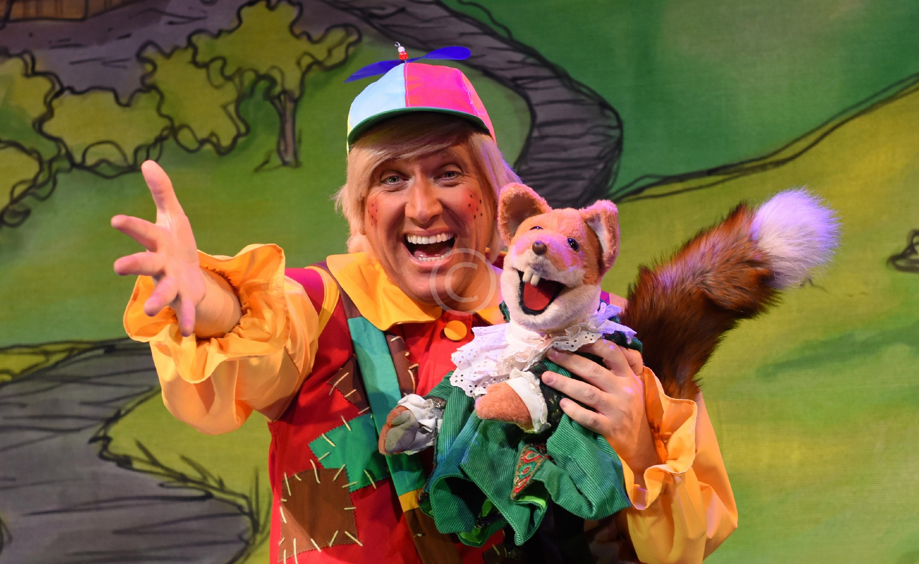 WINDSOR 130645 Photo 1 of 27 Baylis Media Photos