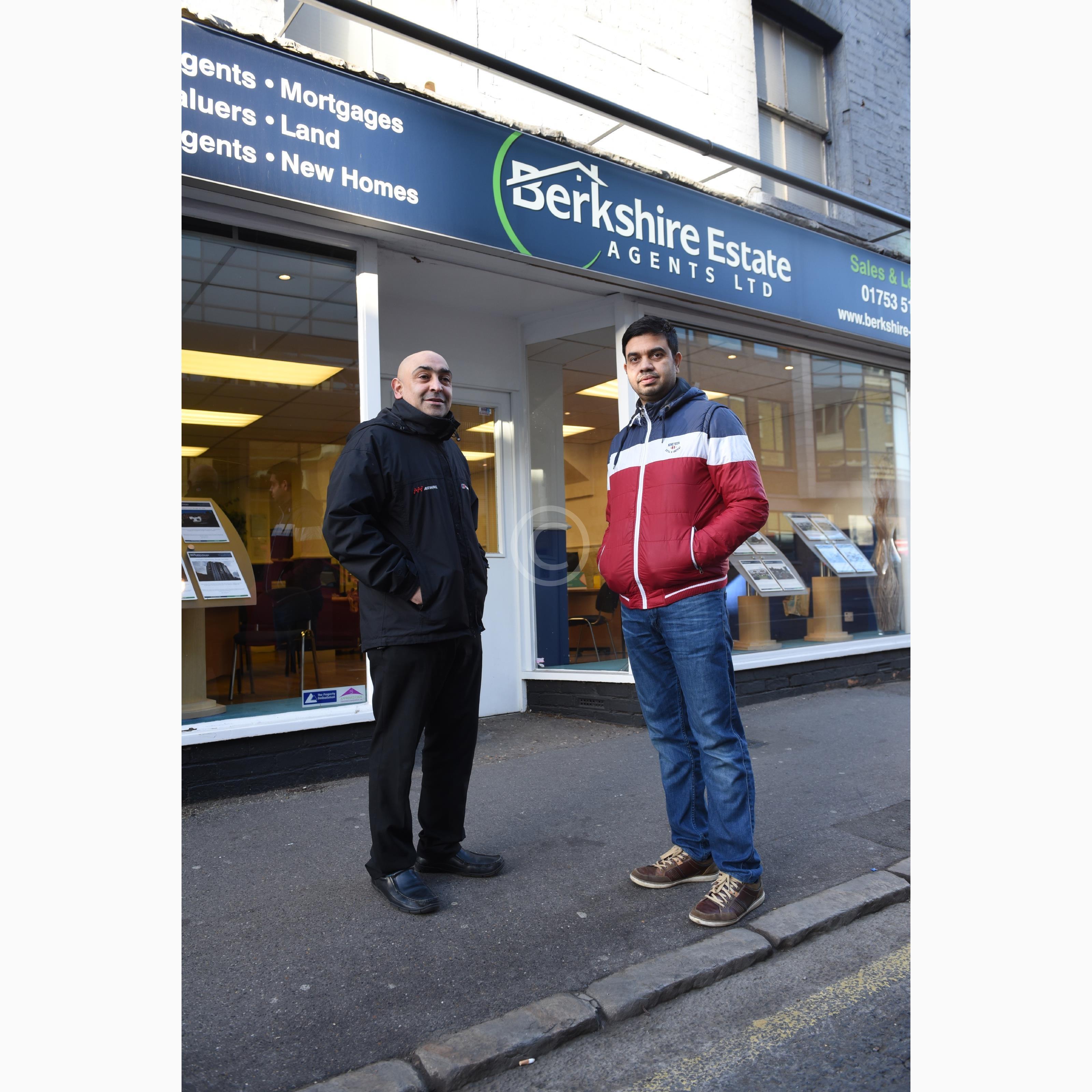 SLOUGH 130806 Photo 1 of 10 Baylis Media Photos