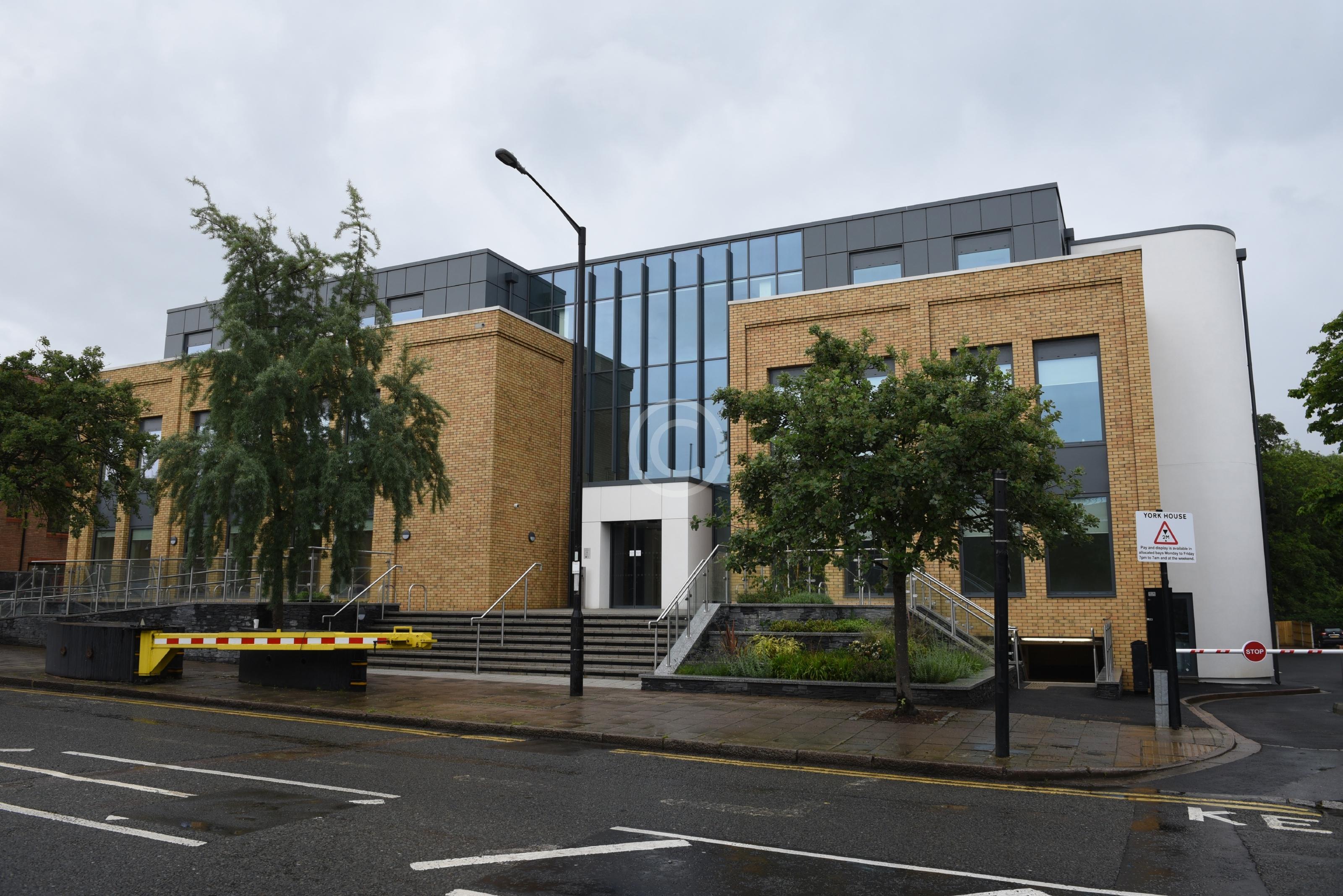 WINDSOR 131413 Photo 1 of 9 Baylis Media Photos