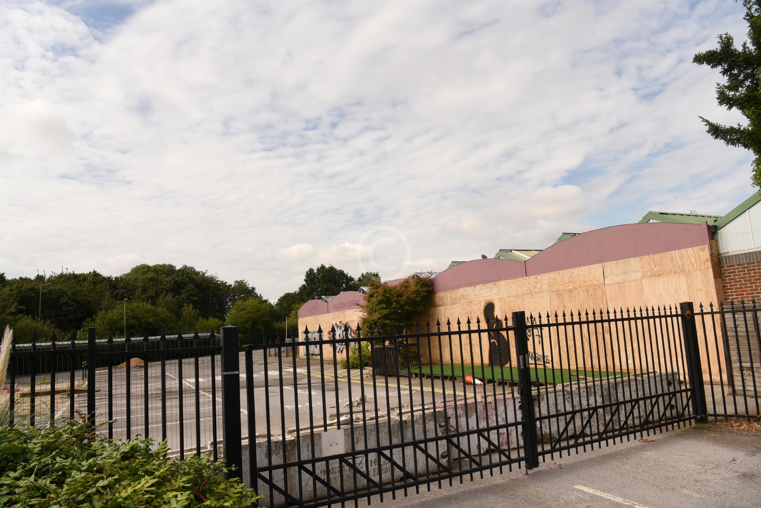 WINDSOR 131549 Photo 1 of 6 Baylis Media Photos