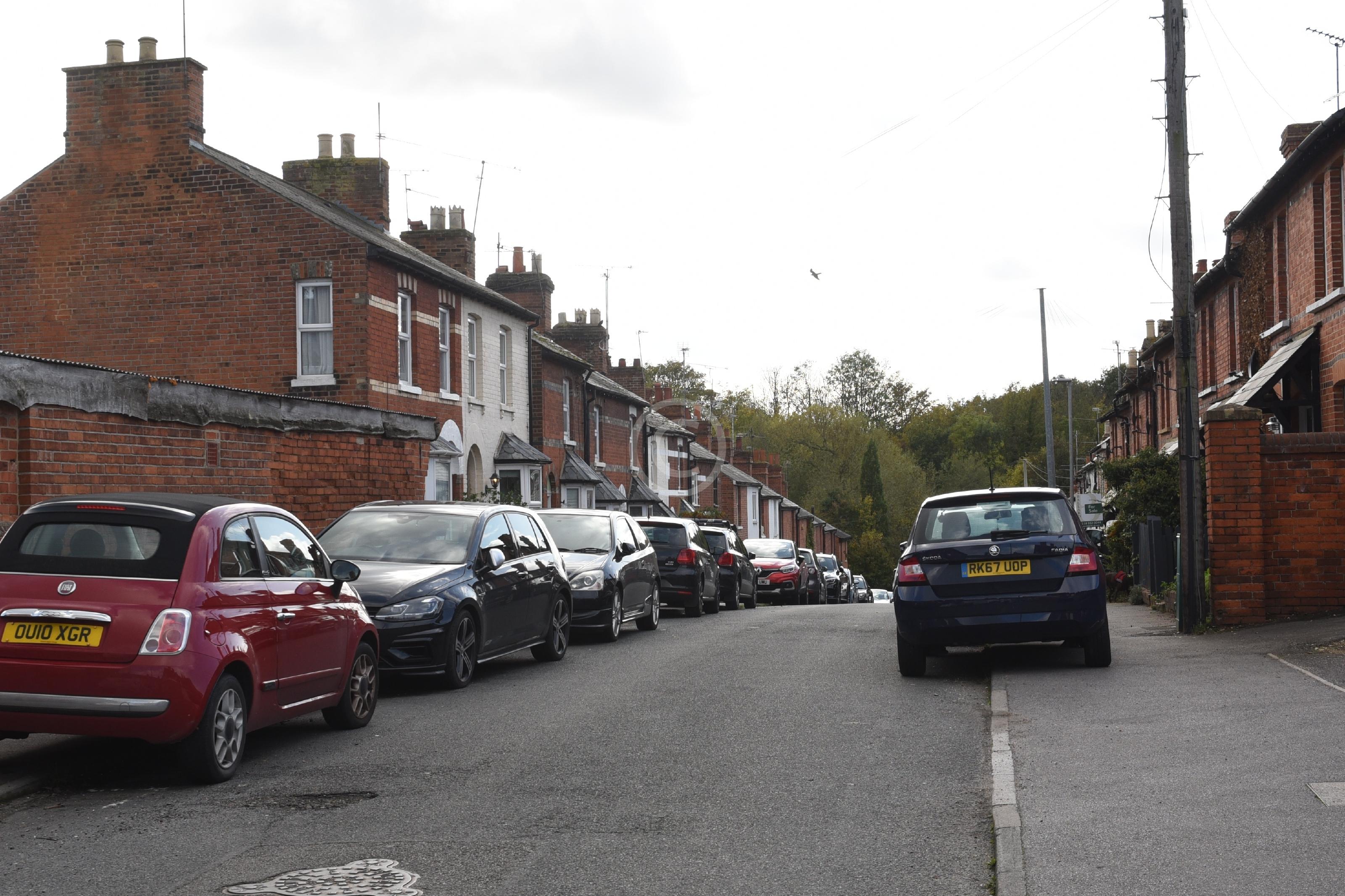 TWYFORD 132028 Photo 1 of 10 Baylis Media Photos