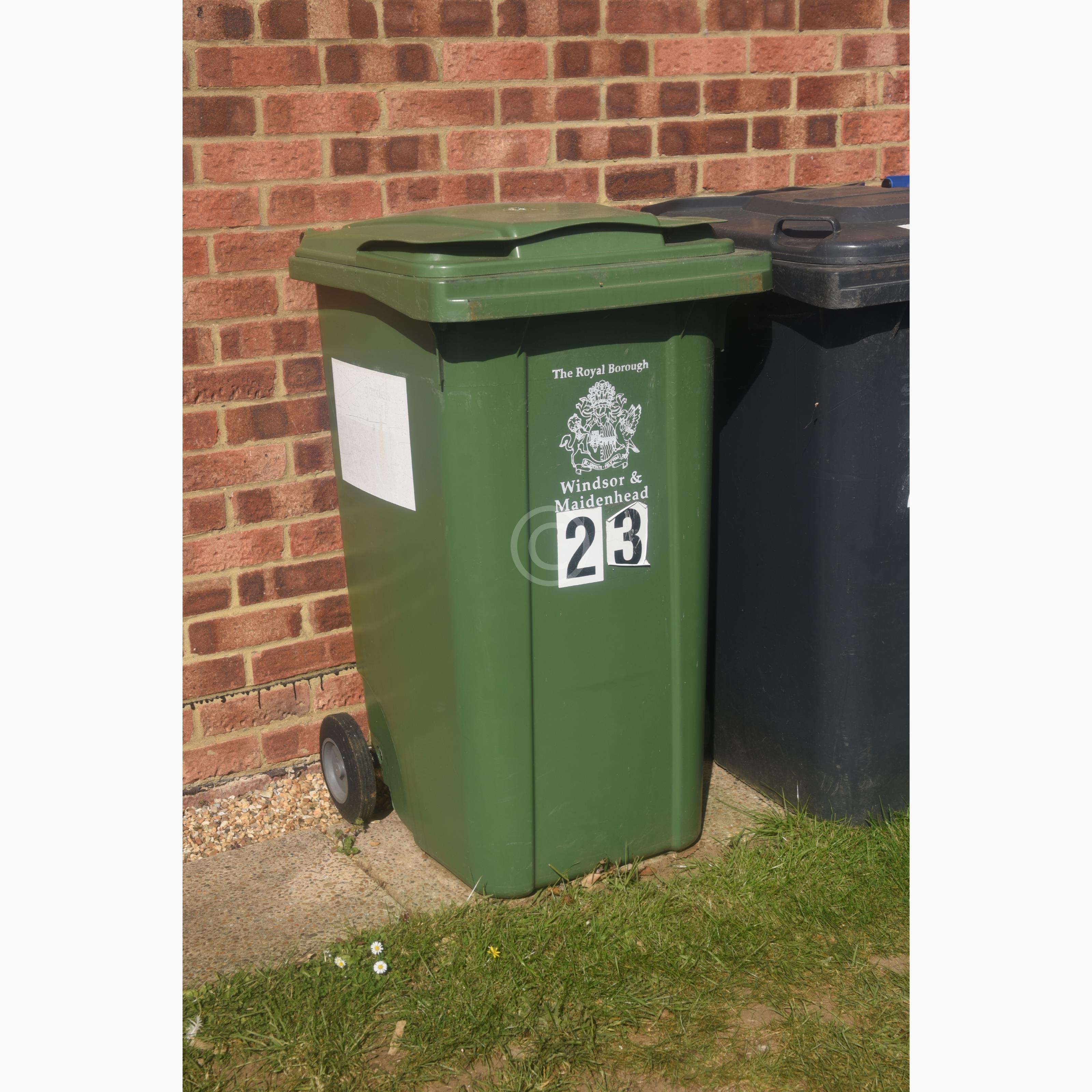 MAIDENHEAD 132680 Photo 1 of 4 Baylis Media Photos