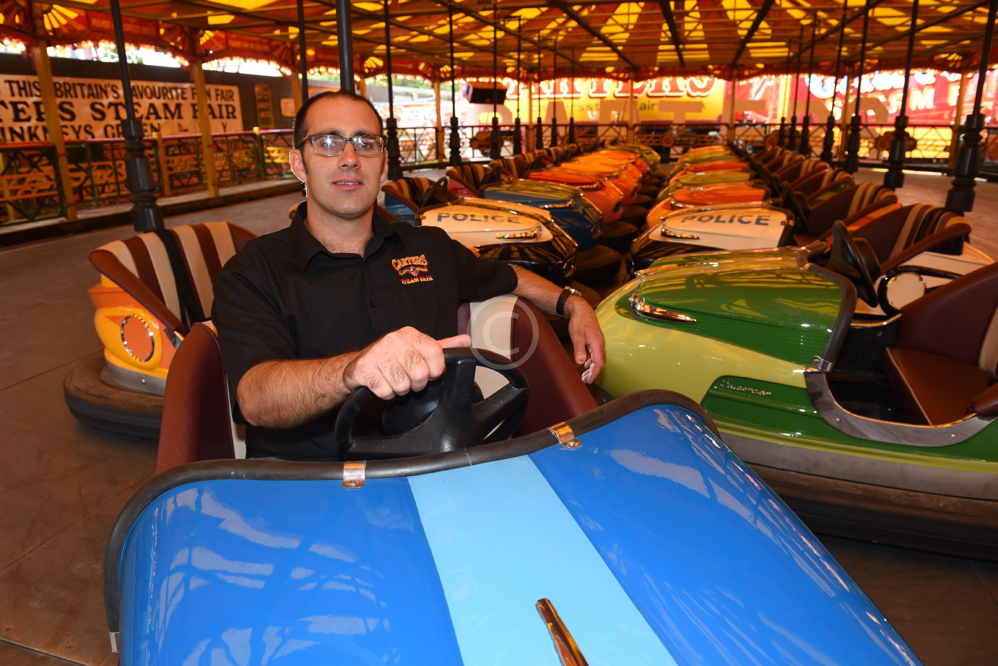 WHITE WALTHAM 132855 Photo 1 of 20 Baylis Media Photos