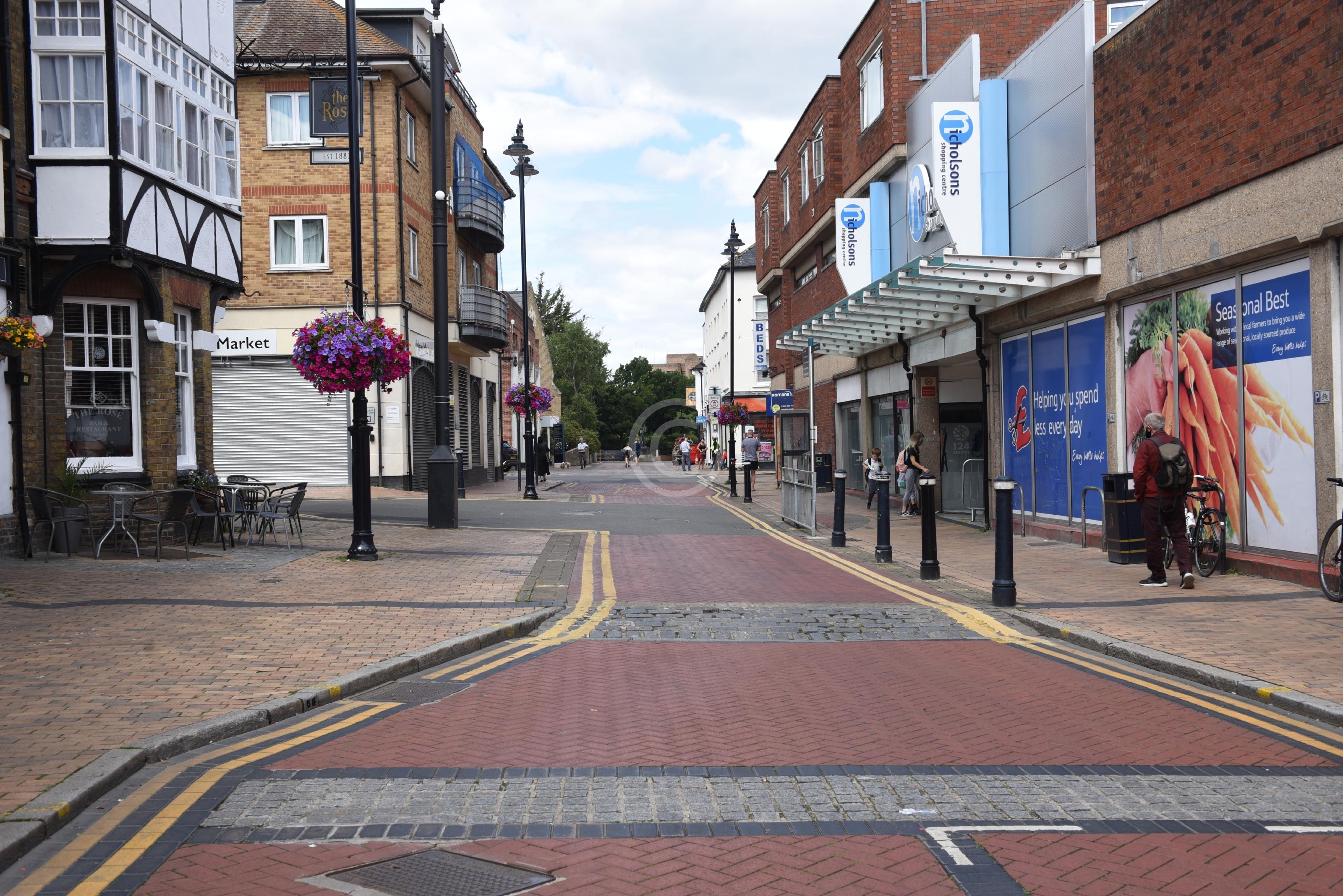 MAIDENHEAD 132857 Photo 1 of 39 Baylis Media Photos