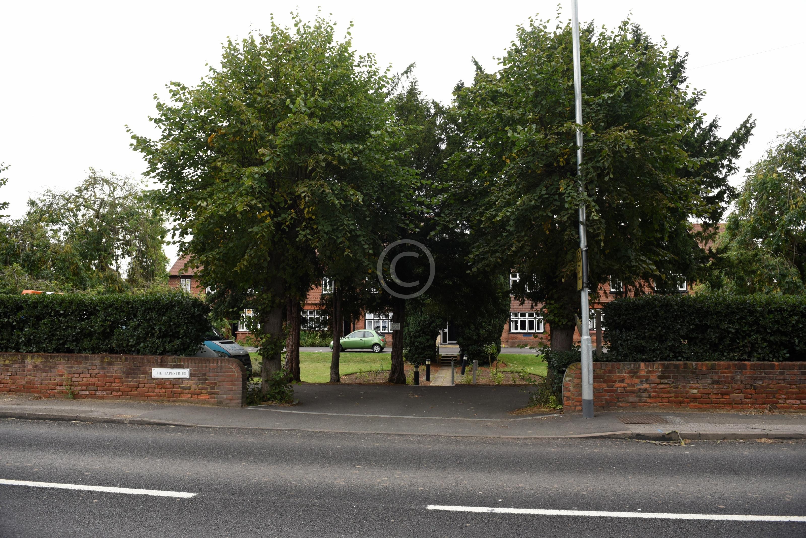 OLD WINDSOR 132934 Photo 1 of 7 Baylis Media Photos