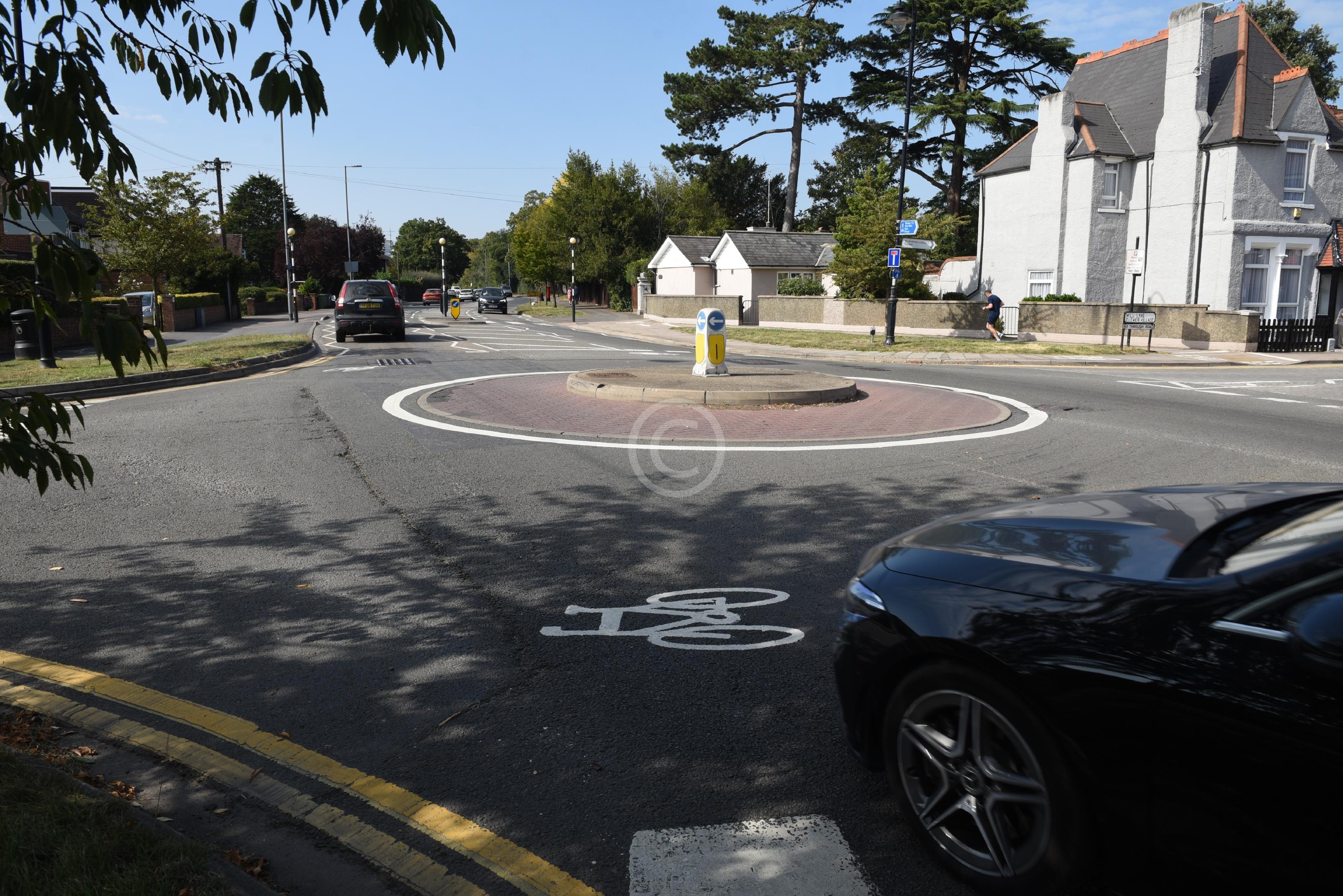 WINDSOR 132989 Photo 1 of 10 Baylis Media Photos