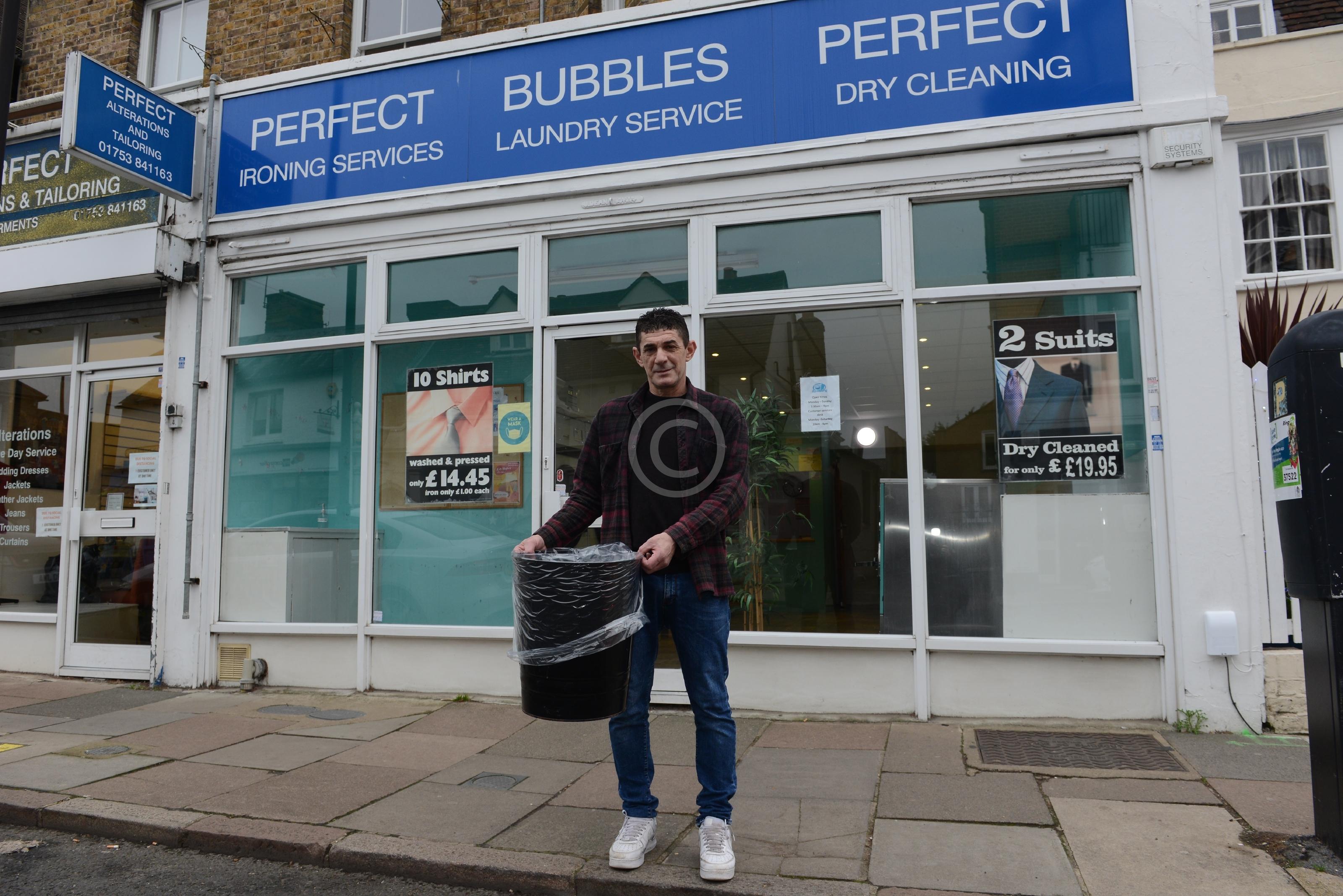 WINDSOR 133223 Photo 1 of 9 Baylis Media Photos