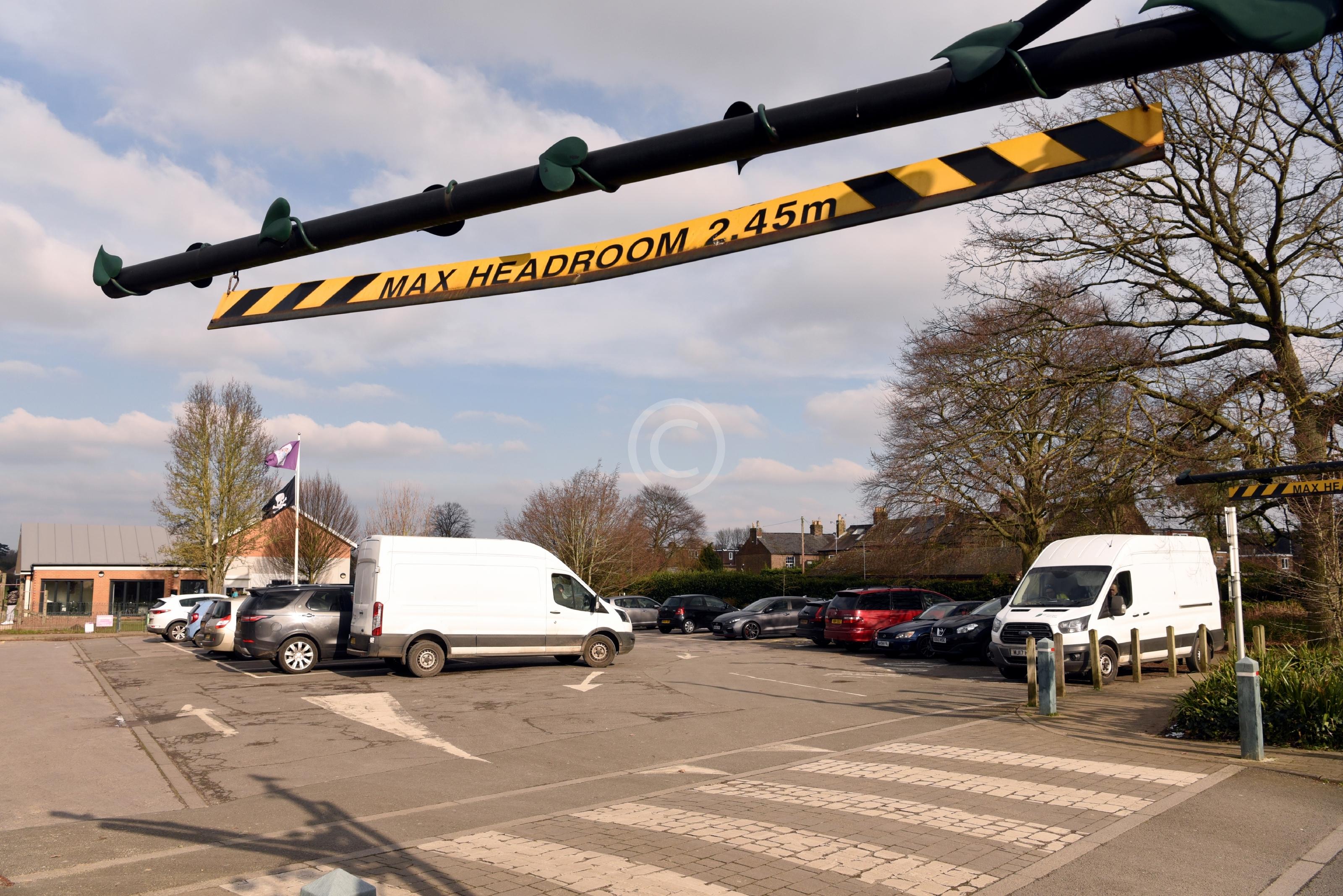 DEDWORTH 133343 Photo 1 of 4 Baylis Media Photos