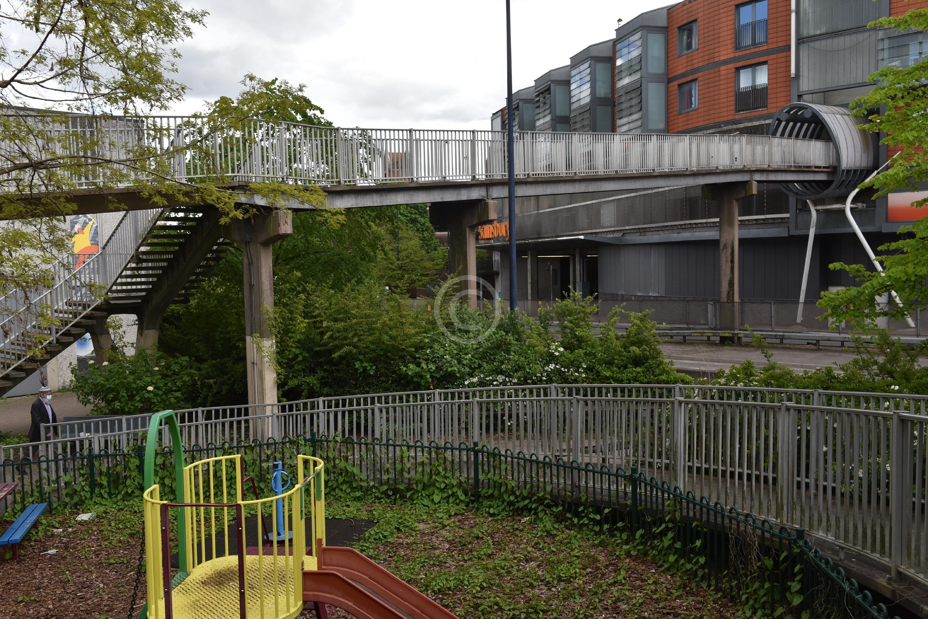 MAIDENHEAD 133531 Photo 1 of 13 Baylis Media Photos