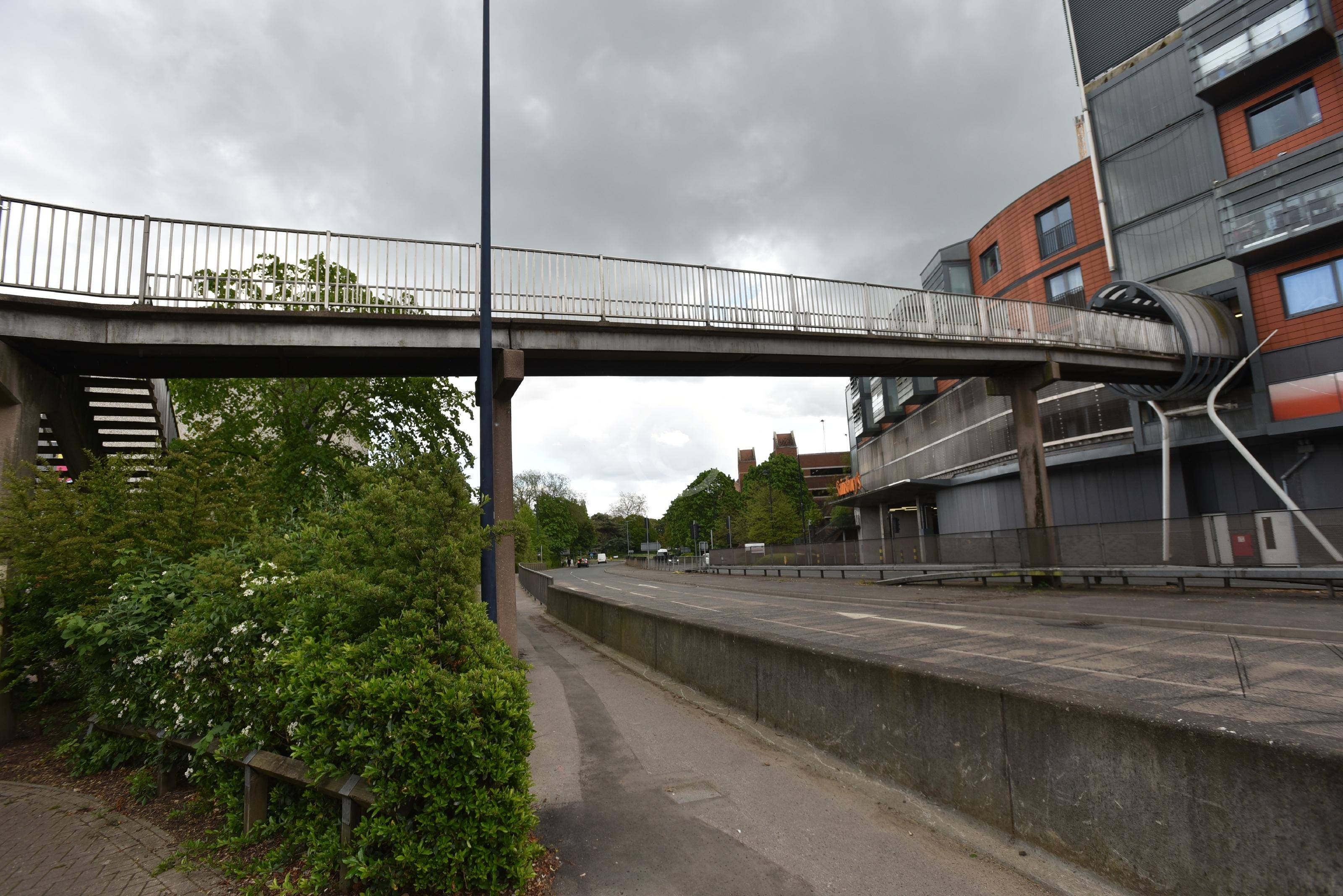 MAIDENHEAD 133531 Photo 1 of 13 Baylis Media Photos