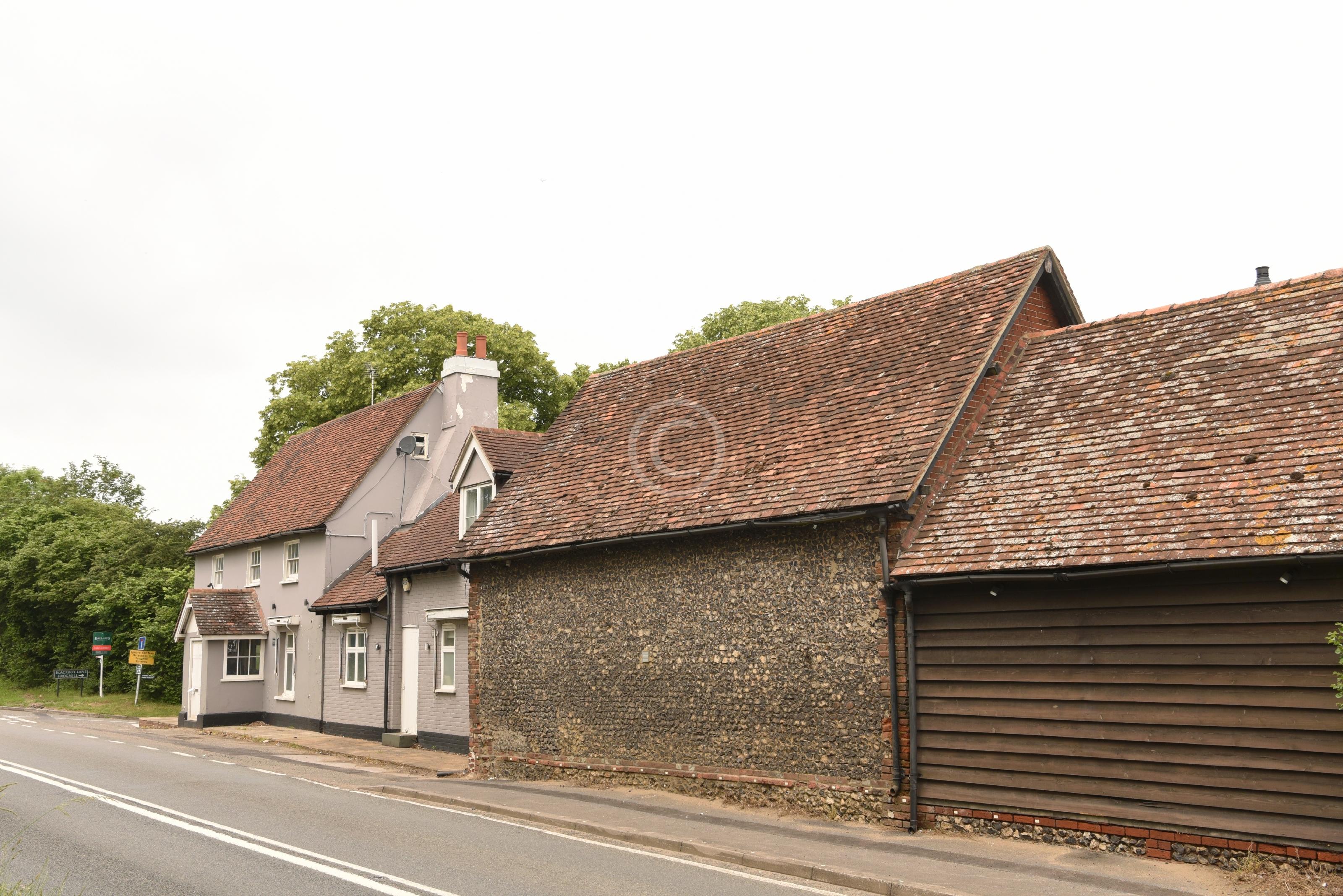 HURLEY 133633 Photo 1 of 4 Baylis Media Photos