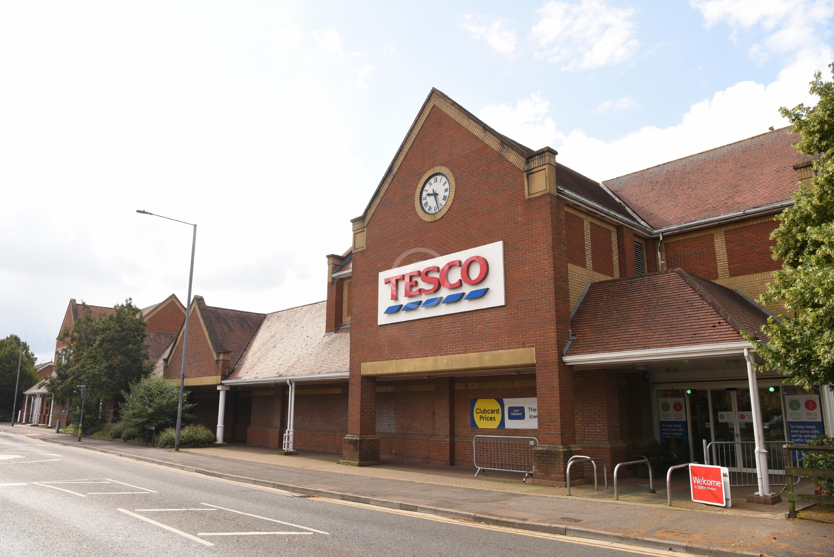 DEDWORTH 133648 Photo 2 of 3 Baylis Media Photos