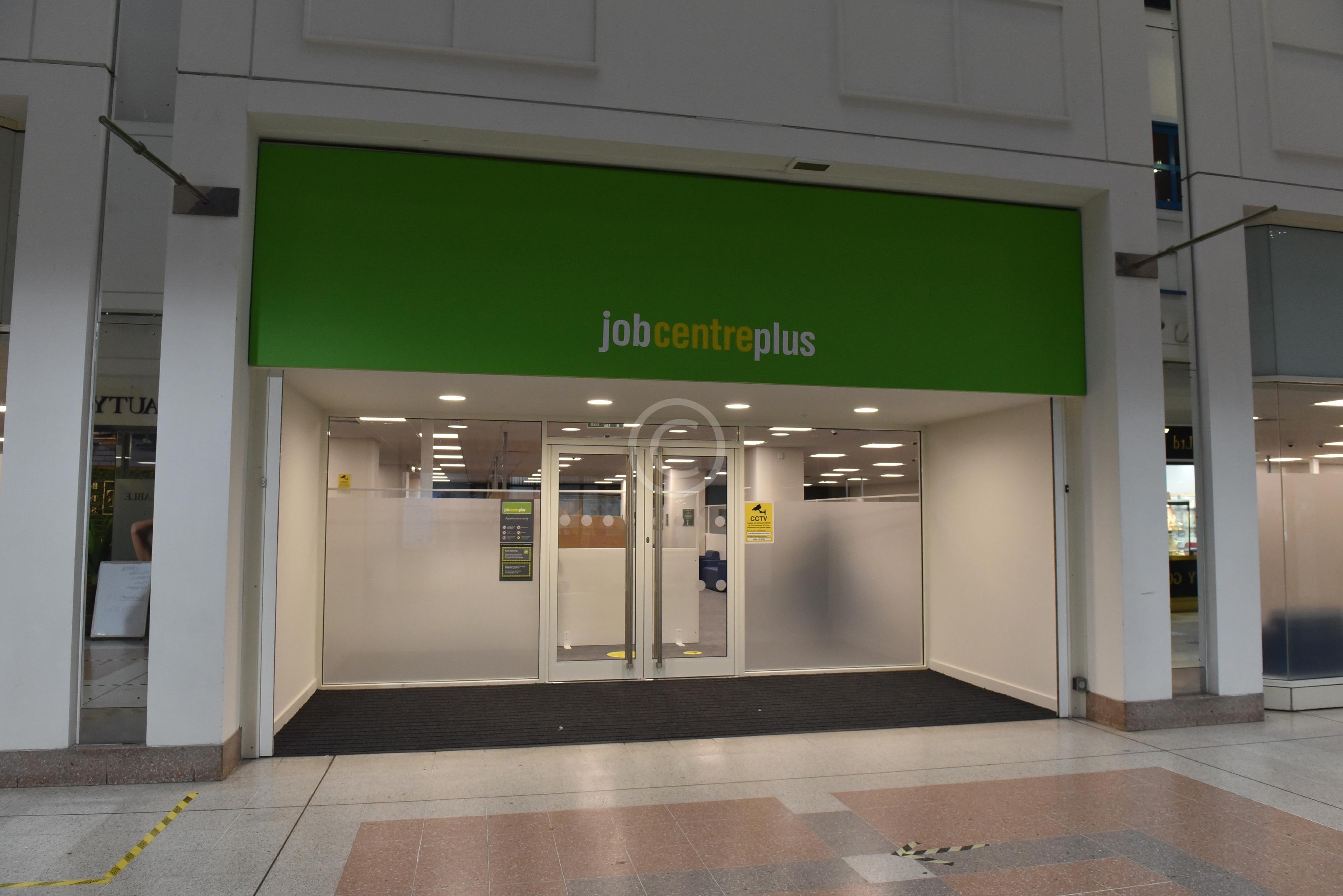 SLOUGH 134139 Photo 2 of 4 Baylis Media Photos