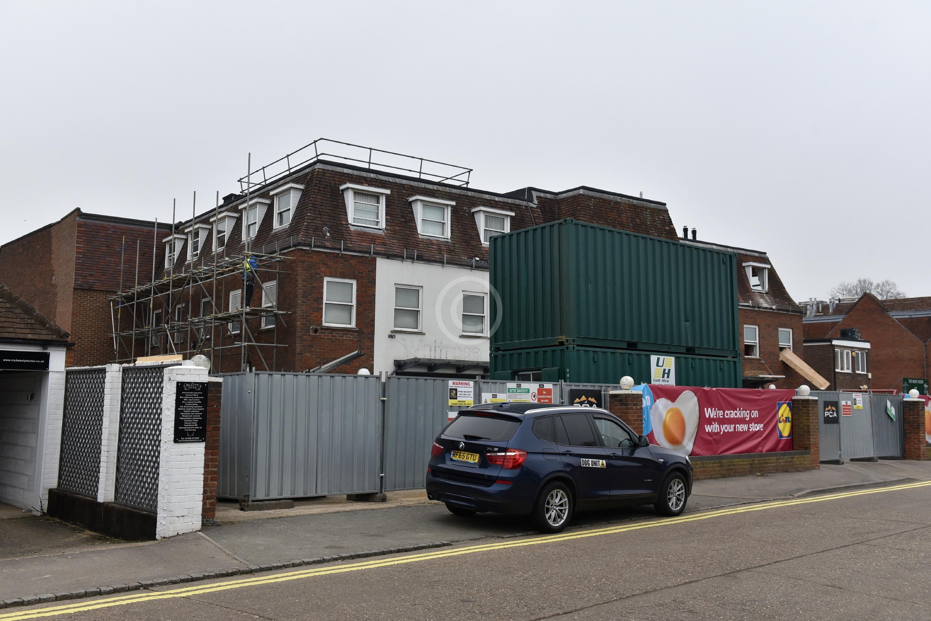 MARLOW 134202 Photo 1 of 7 Baylis Media Photos