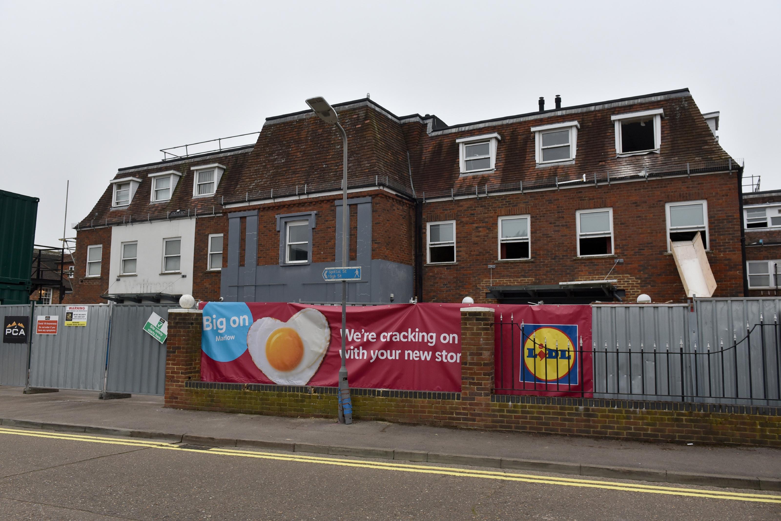 MARLOW 134202 Photo 1 of 7 Baylis Media Photos