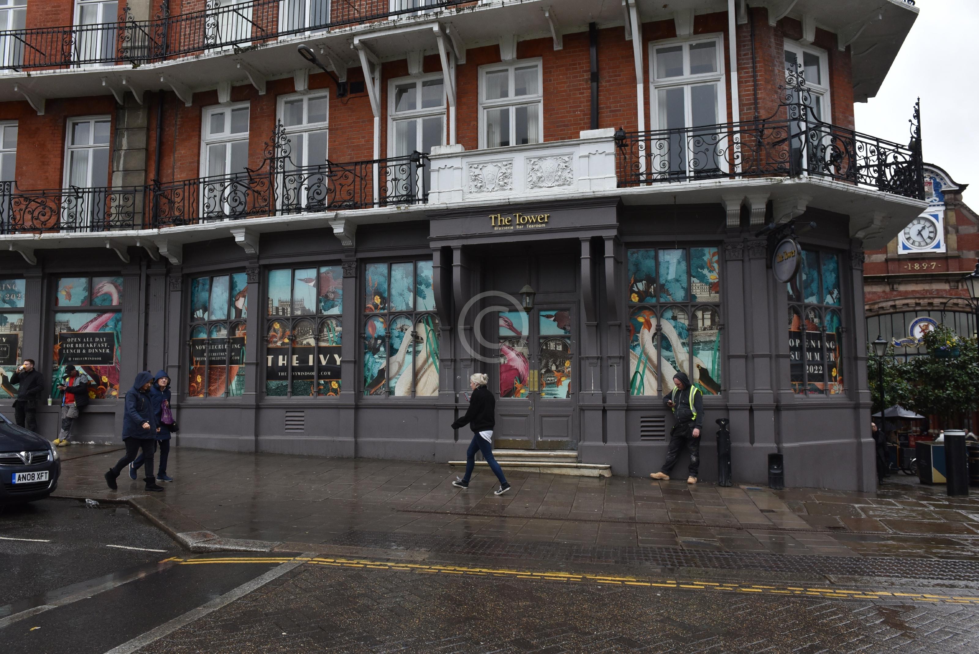 WINDSOR 134228 Photo 1 of 13 Baylis Media Photos