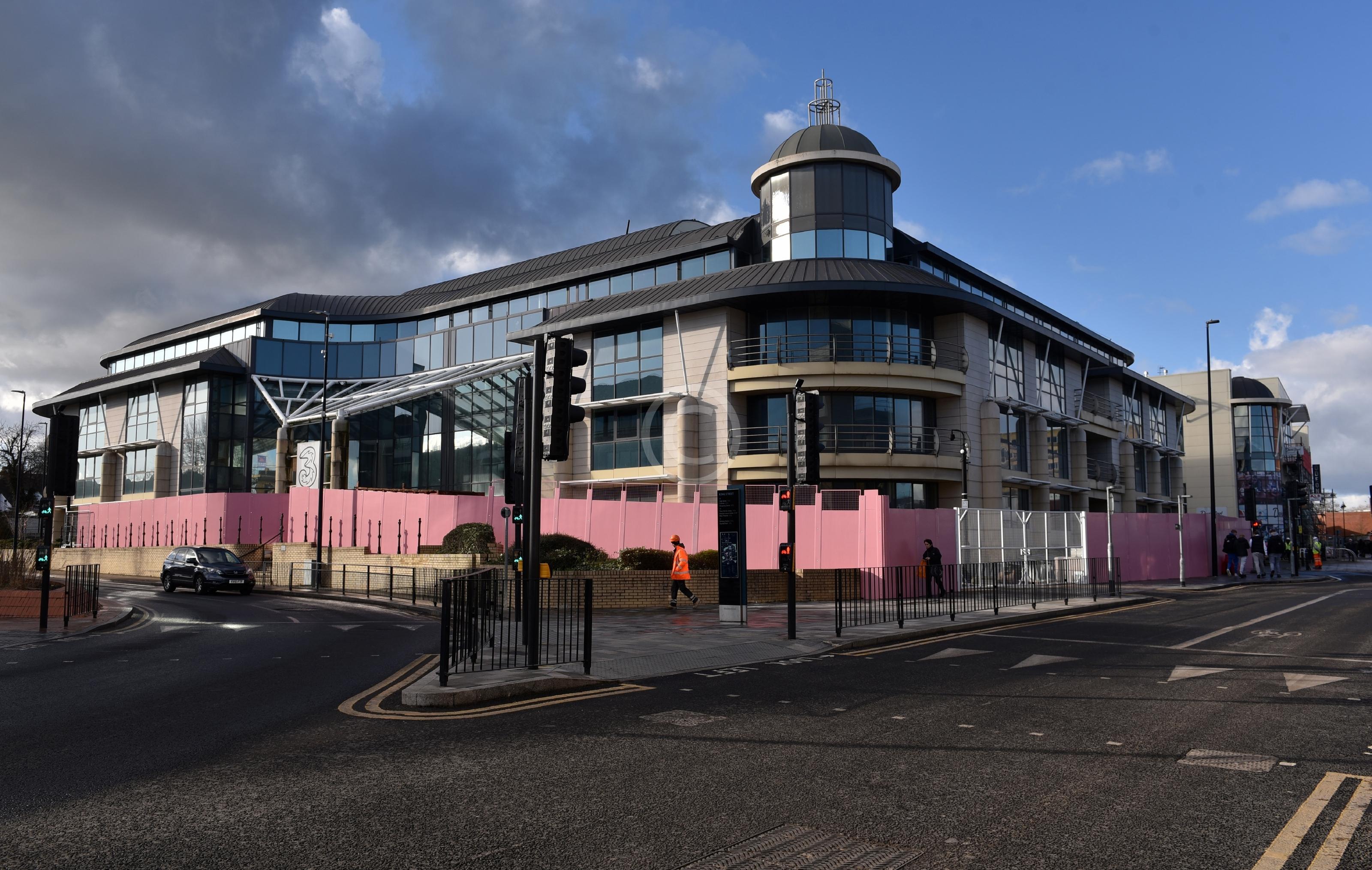 MAIDENHEAD 134249 Photo 1 of 24 Baylis Media Photos