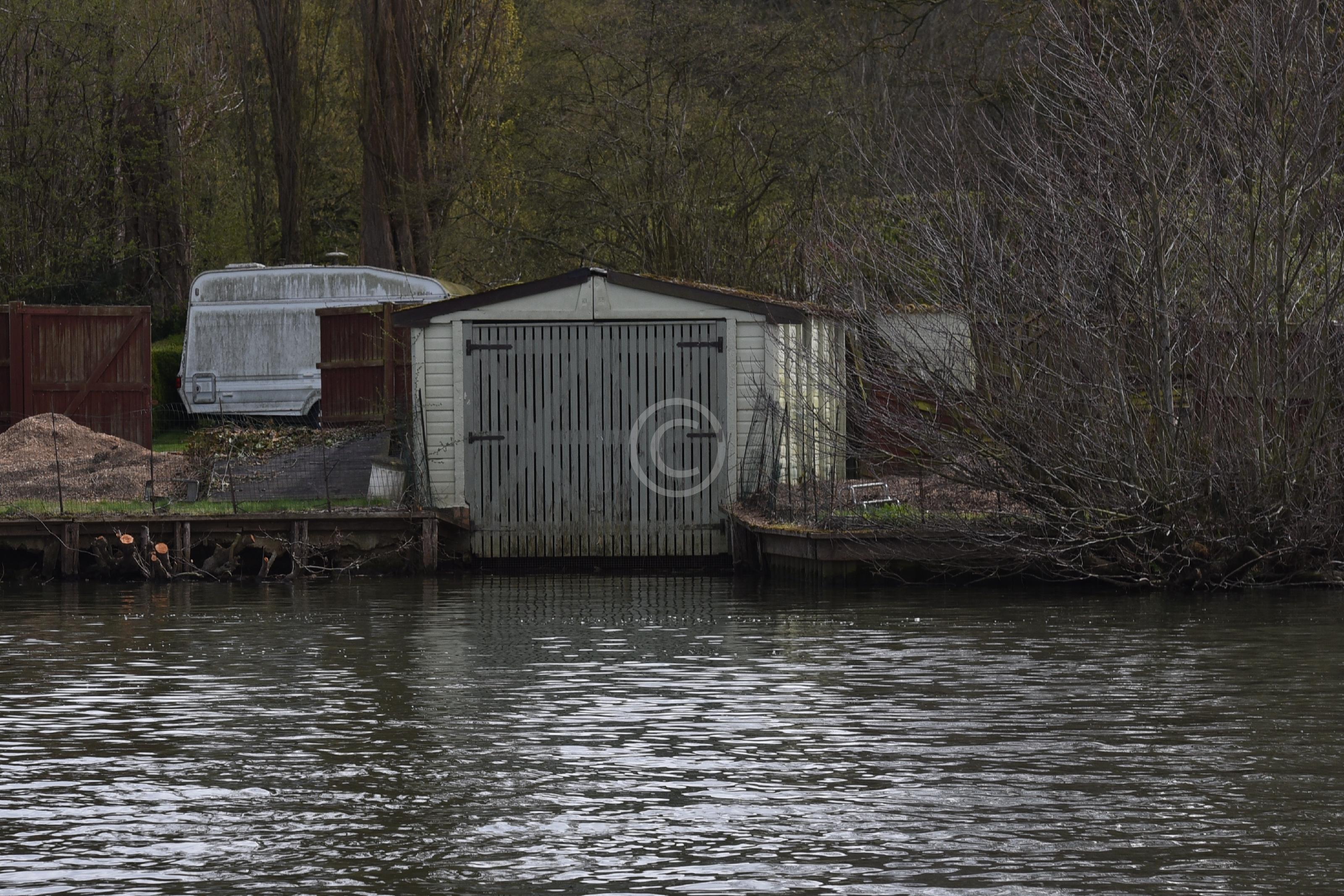 BISHAM 134389 Photo 2 of 11 Baylis Media Photos