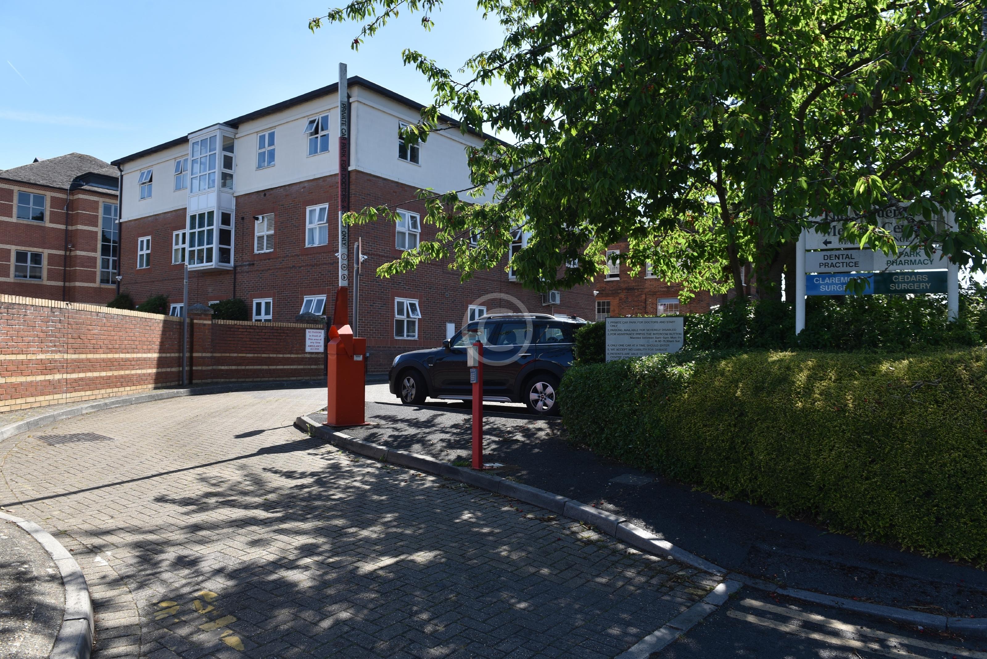 MAIDENHEAD 134626 Photo 1 of 30 Baylis Media Photos