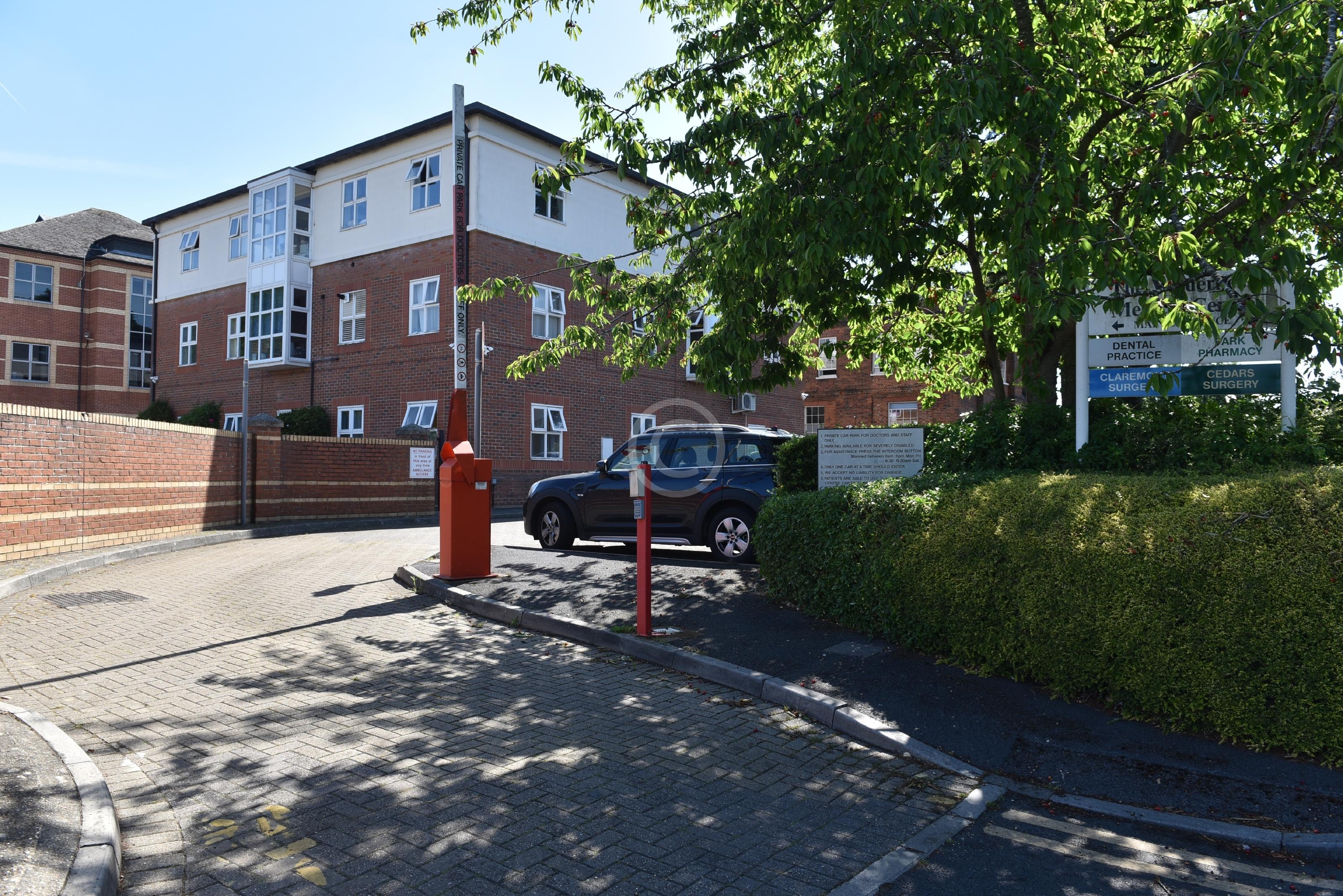 MAIDENHEAD 134626 Photo 1 of 30 Baylis Media Photos