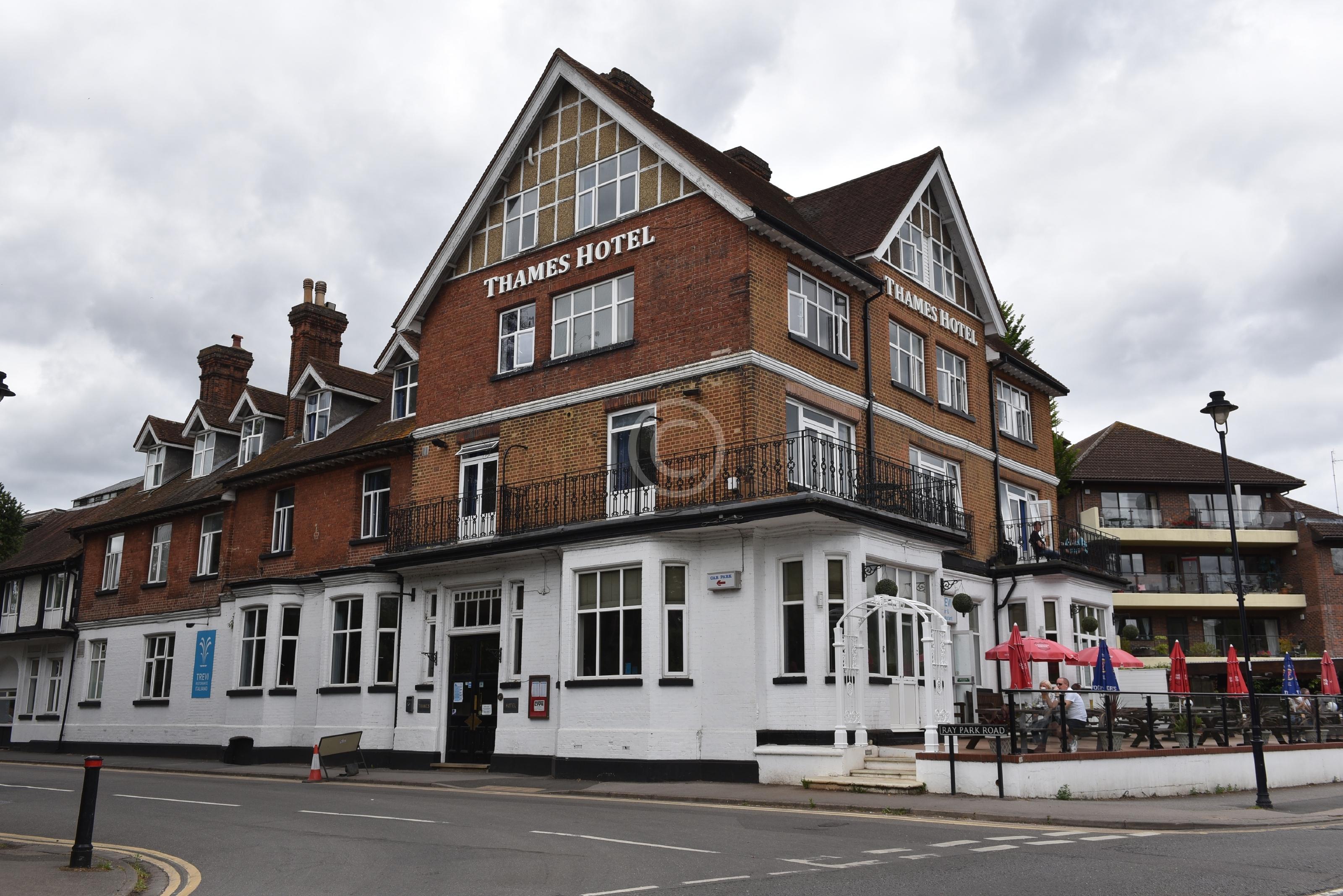 MAIDENHEAD 134674 Photo 2 of 3 Baylis Media Photos