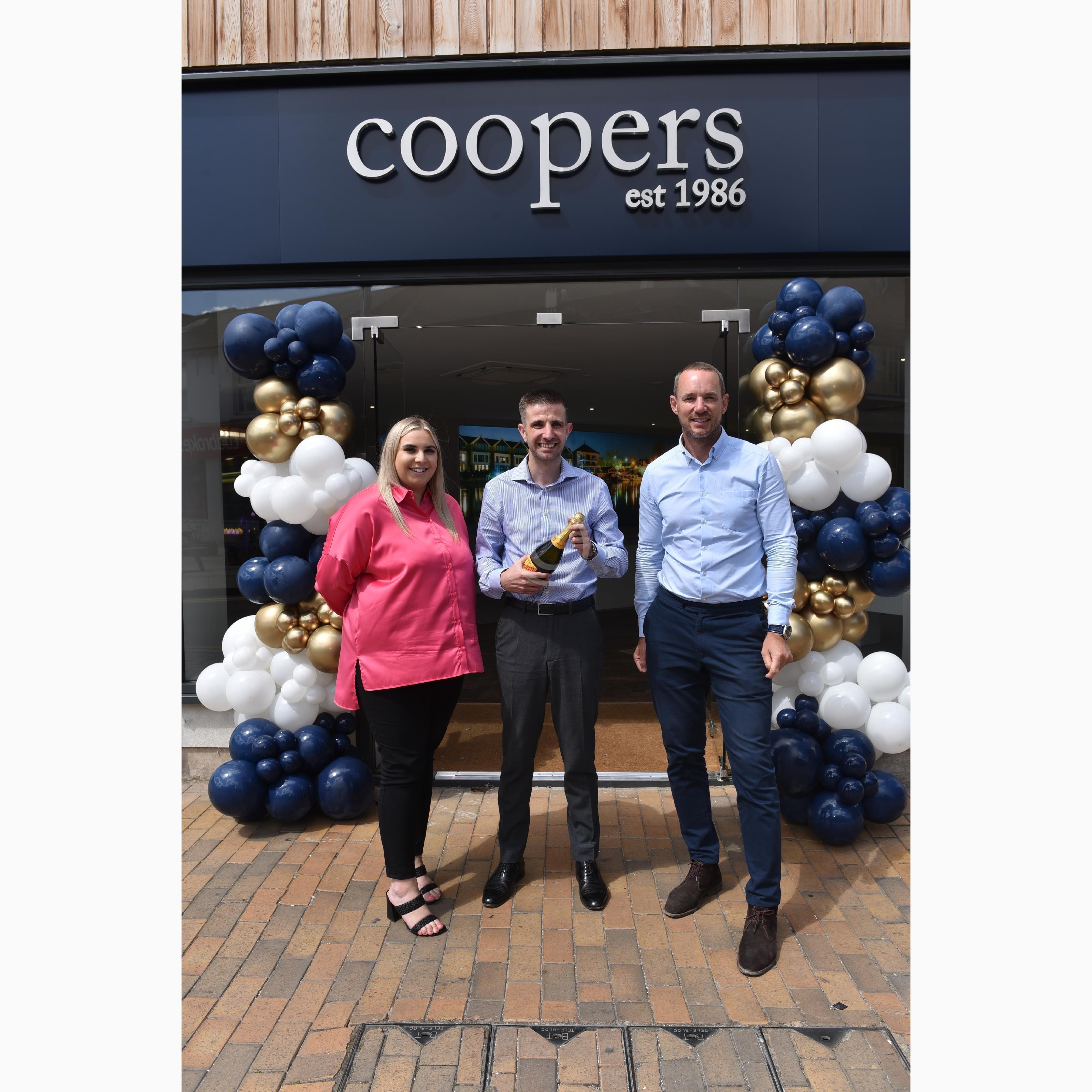 MAIDENHEAD 134754 Photo 1 of 6 Baylis Media Photos