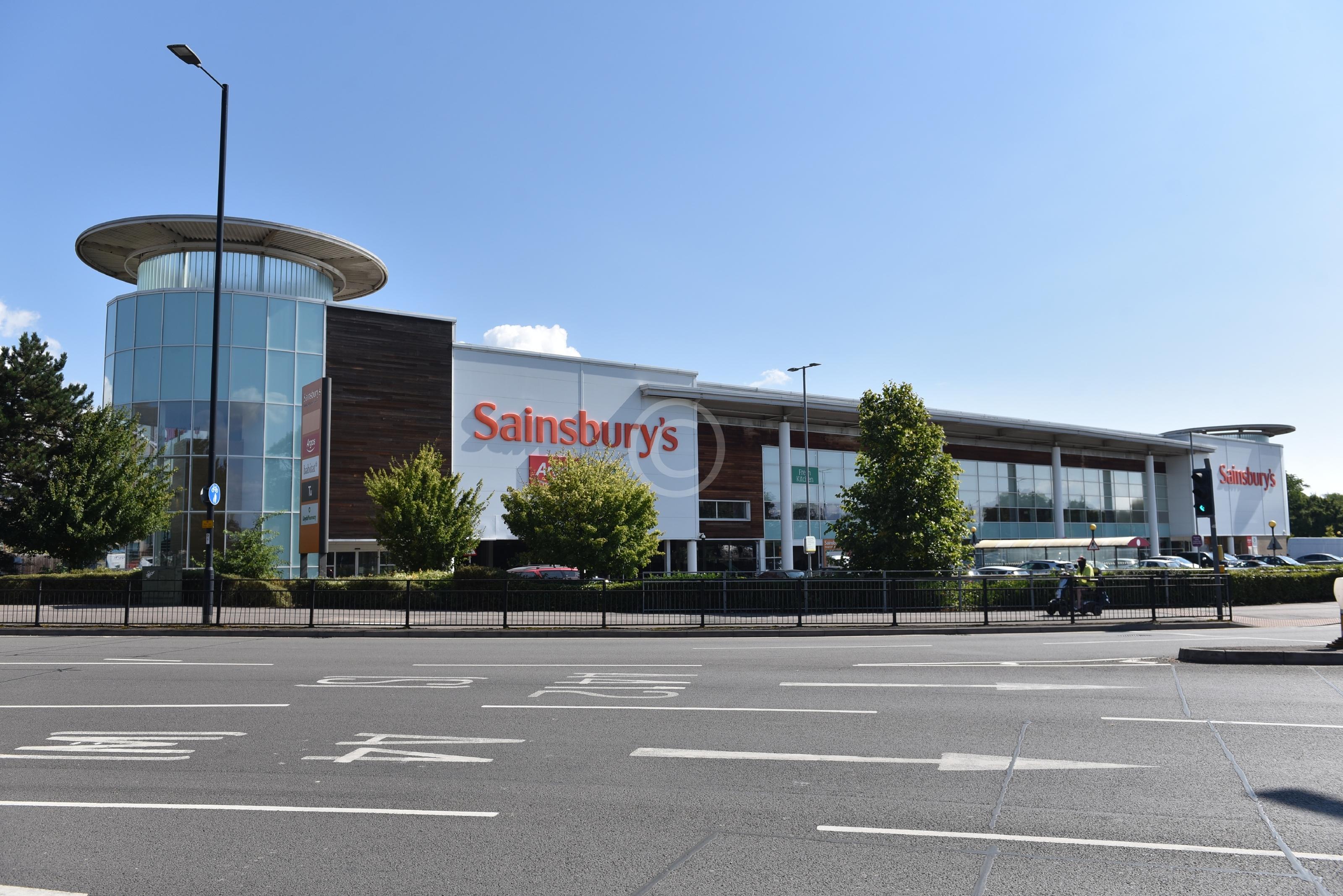 SLOUGH 134817 Photo 1 of 12 Baylis Media Photos