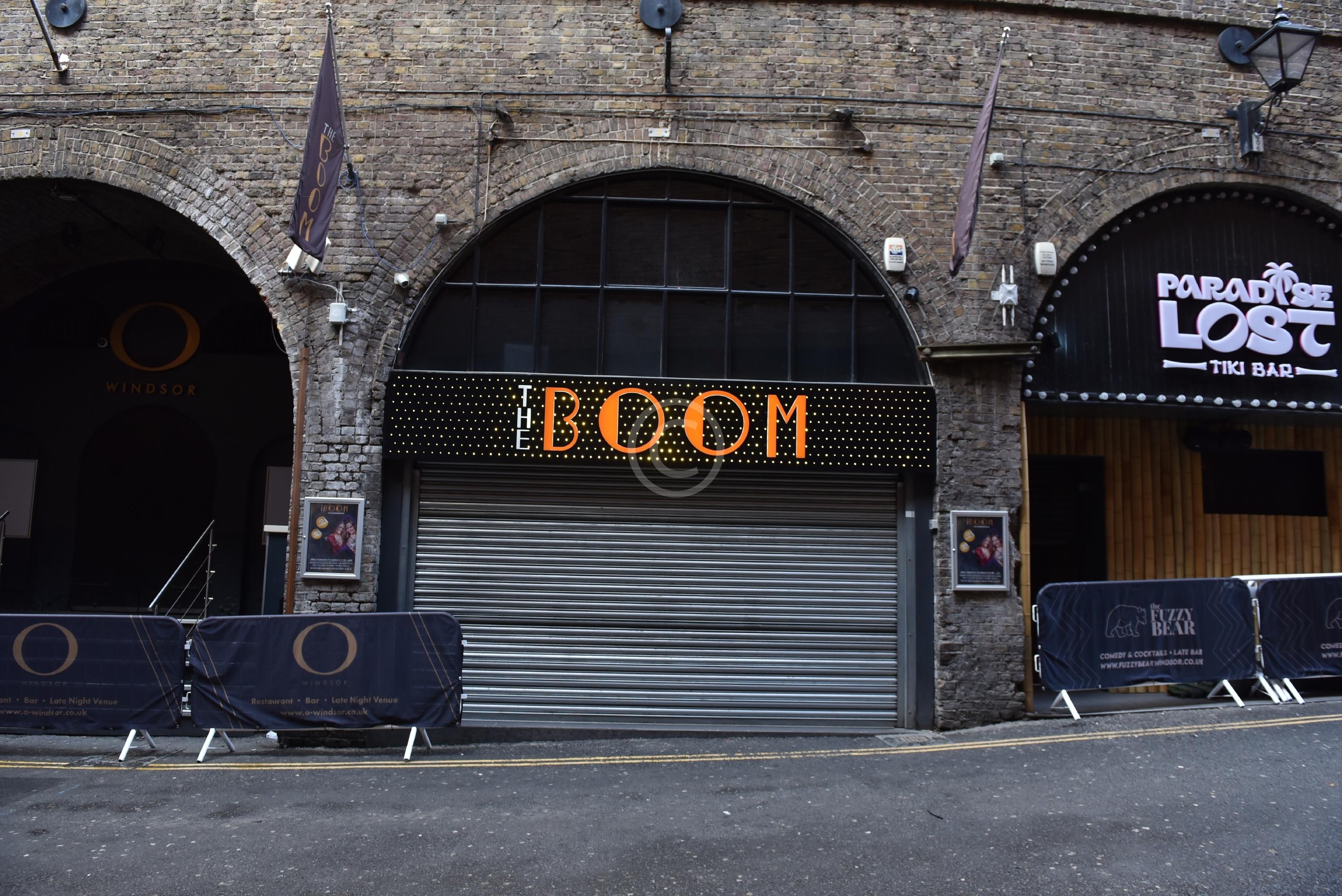 WINDSOR 135005 Photo 1 of 12 Baylis Media Photos