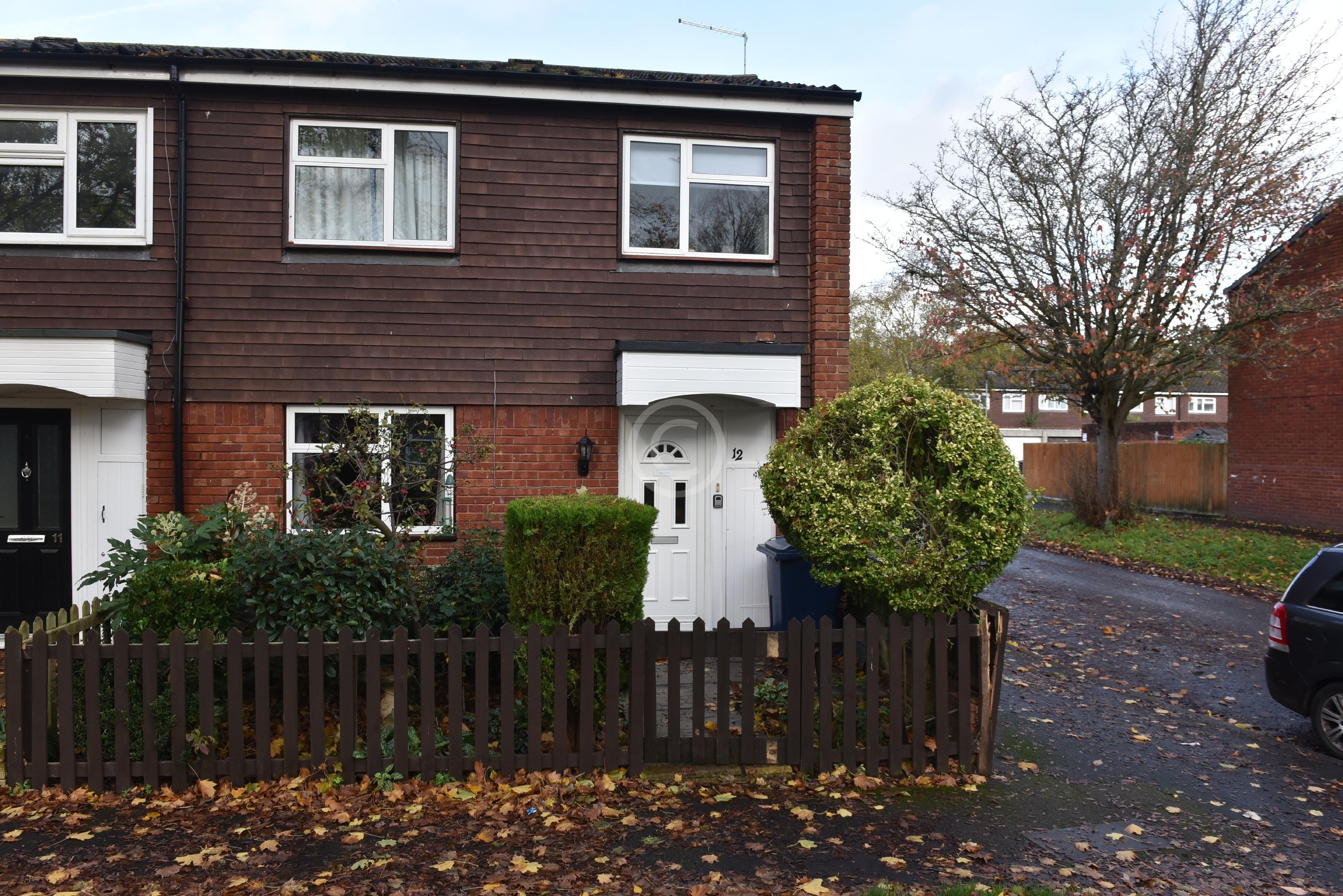 MARLOW 135031 Photo 1 of 7 Baylis Media Photos