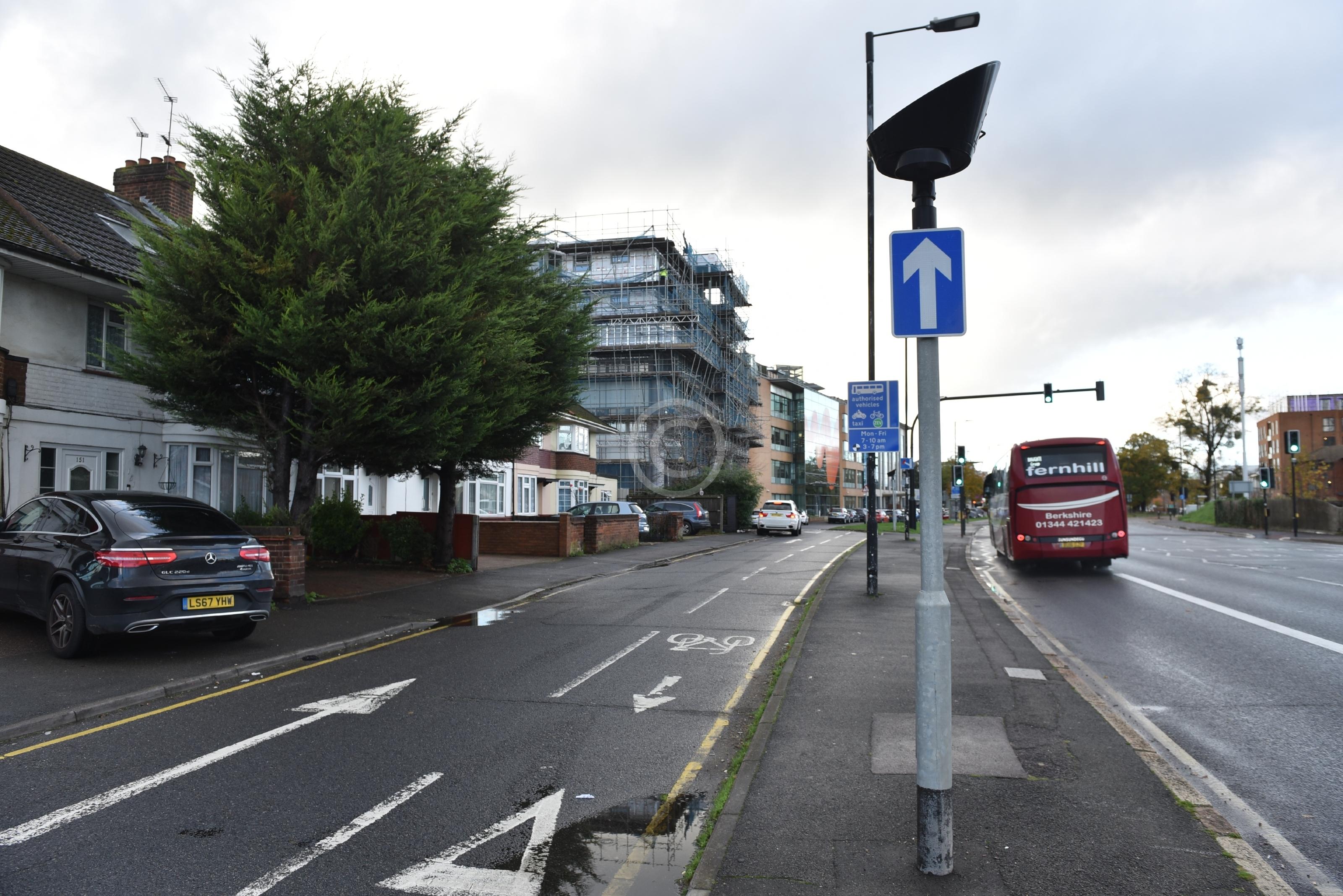 SLOUGH 135050 Photo 1 of 17 Baylis Media Photos