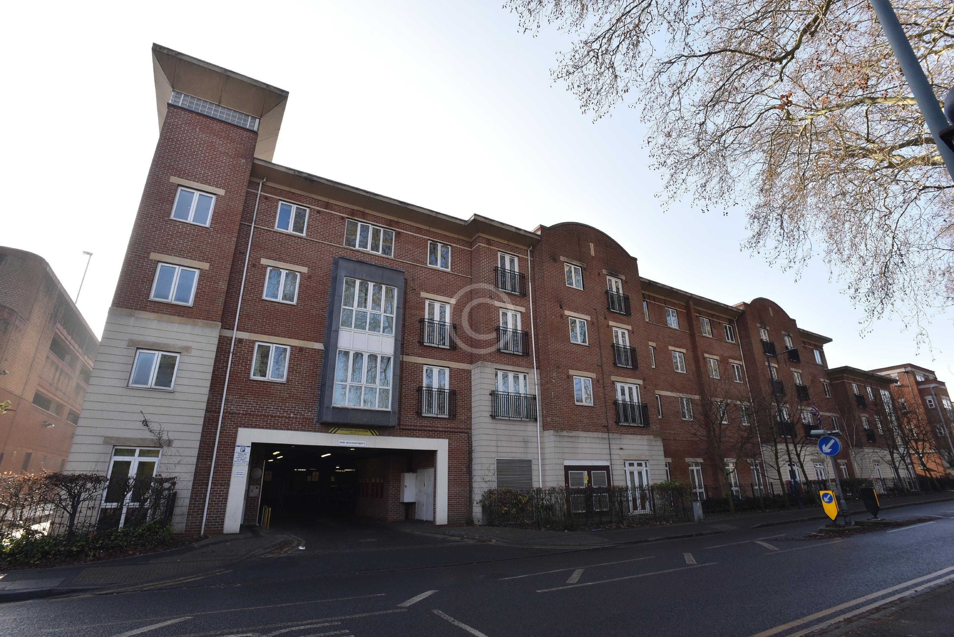 MAIDENHEAD 135241 Photo 1 of 6 Baylis Media Photos