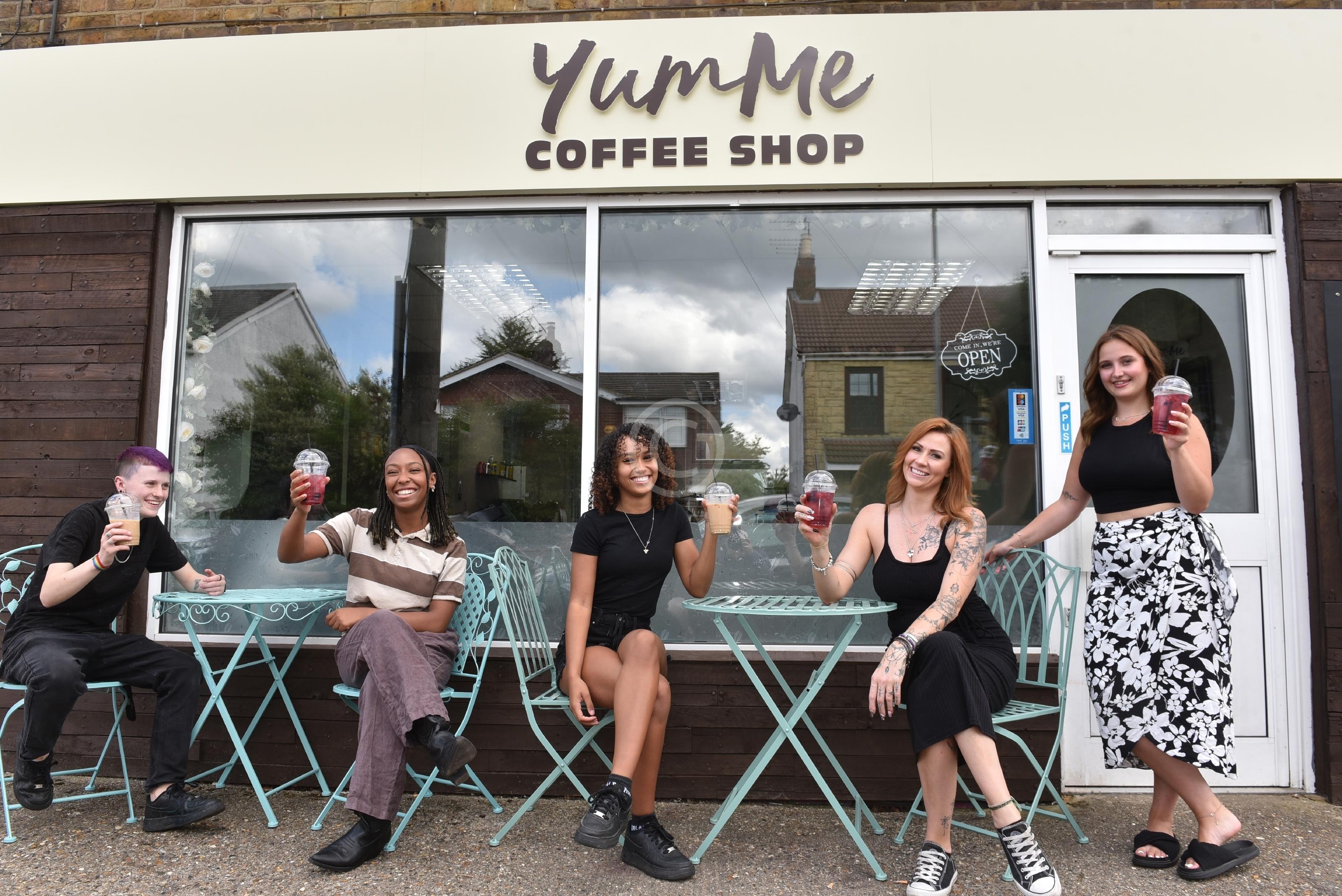 BURNHAM 135539 Photo 1 of 10 Baylis Media Photos