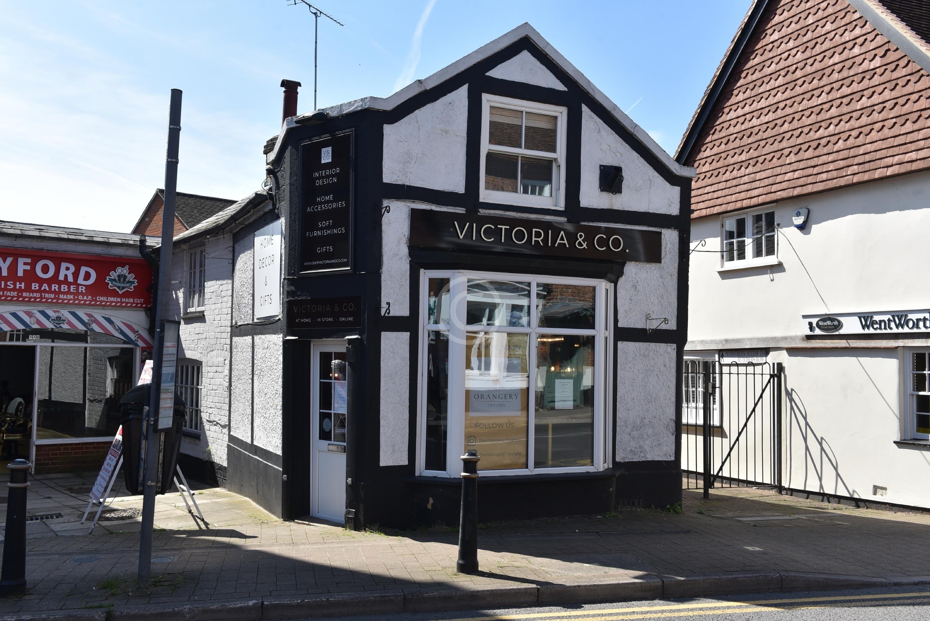 TWYFORD 135669 Photo 1 of 5 Baylis Media Photos