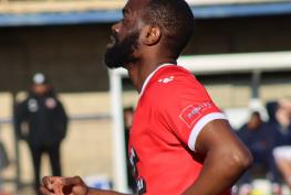 Magpies left frustrated as play-off push stalls against Chippenham at Hardenhuish Park Magpies left frustrated as play-off push stalls against Chippenham at Hardenhuish Park