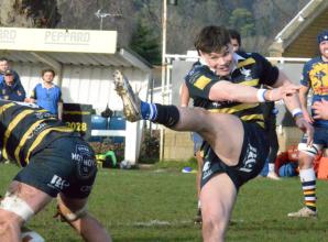 Henley Hawks stage stirring comeback to secure first away win
