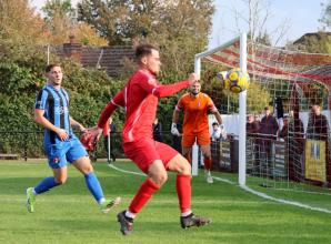 First-half frenzy sees Flackwell Heath throw away&nbsp;3-0 lead at Thame United